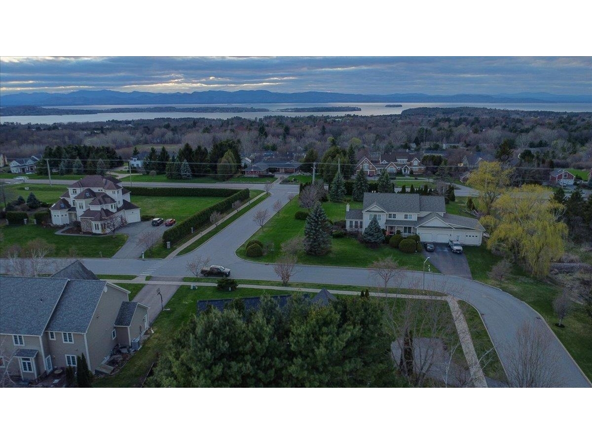 28 Pinnacle Drive