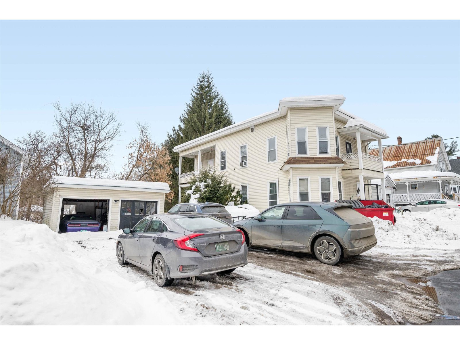 28 Pleasant Street