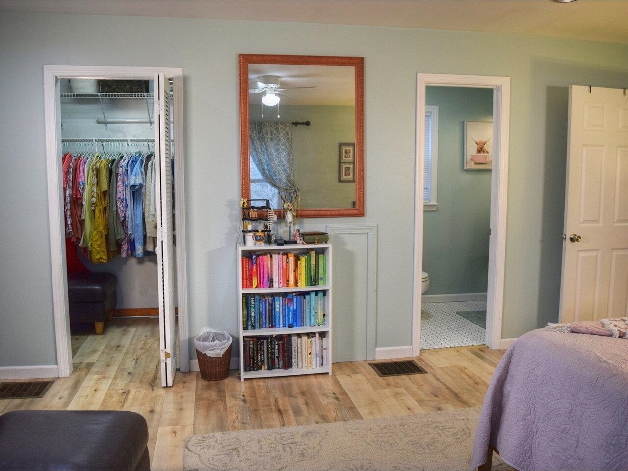 Walk-in Closet