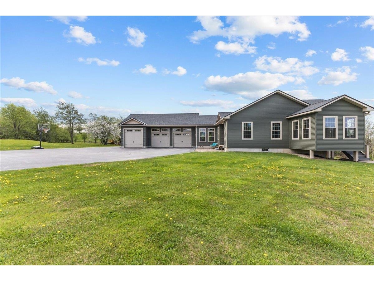 28 Rileys Way