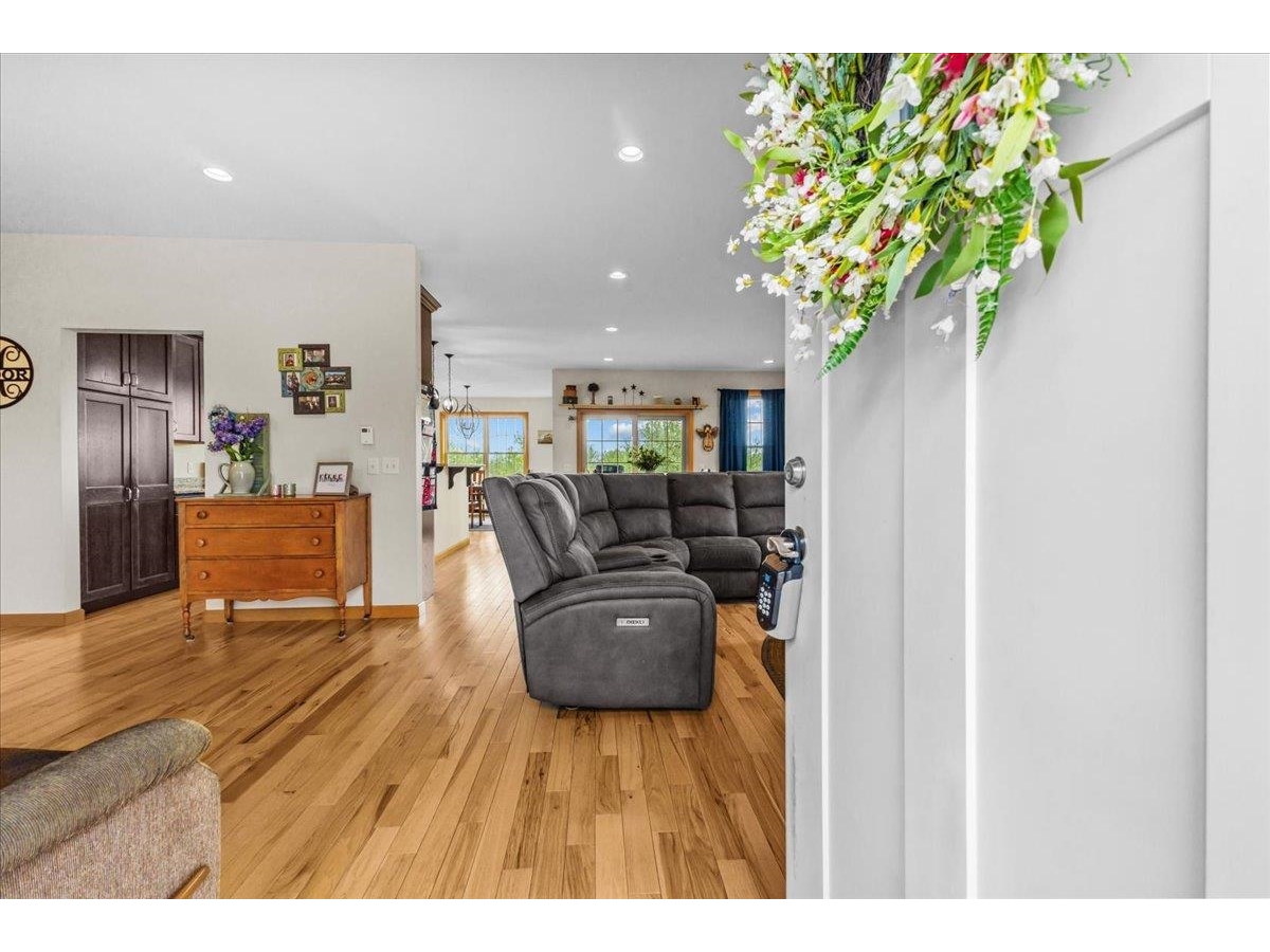 28 Rileys Way