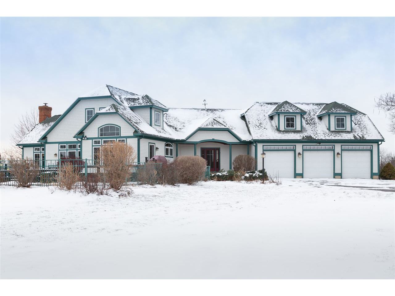 28 Tuckaway Pond Lane