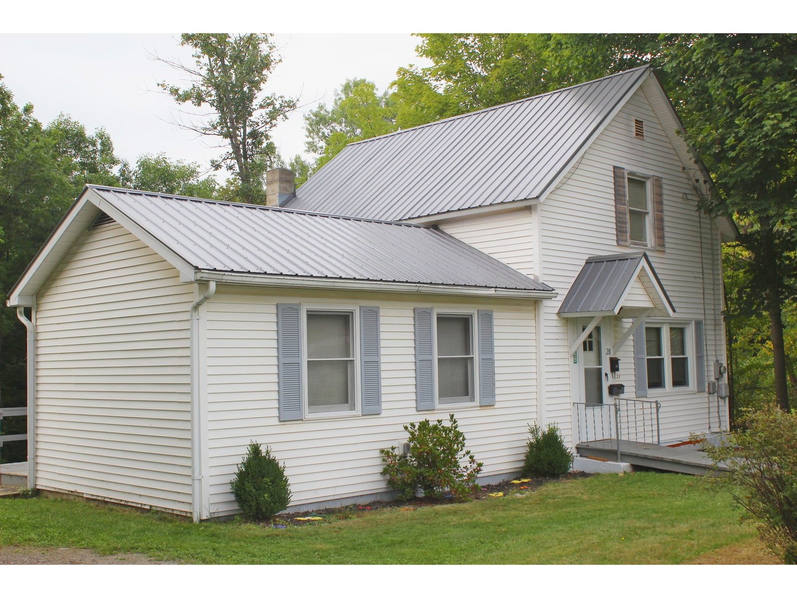 28 West Seminary Street