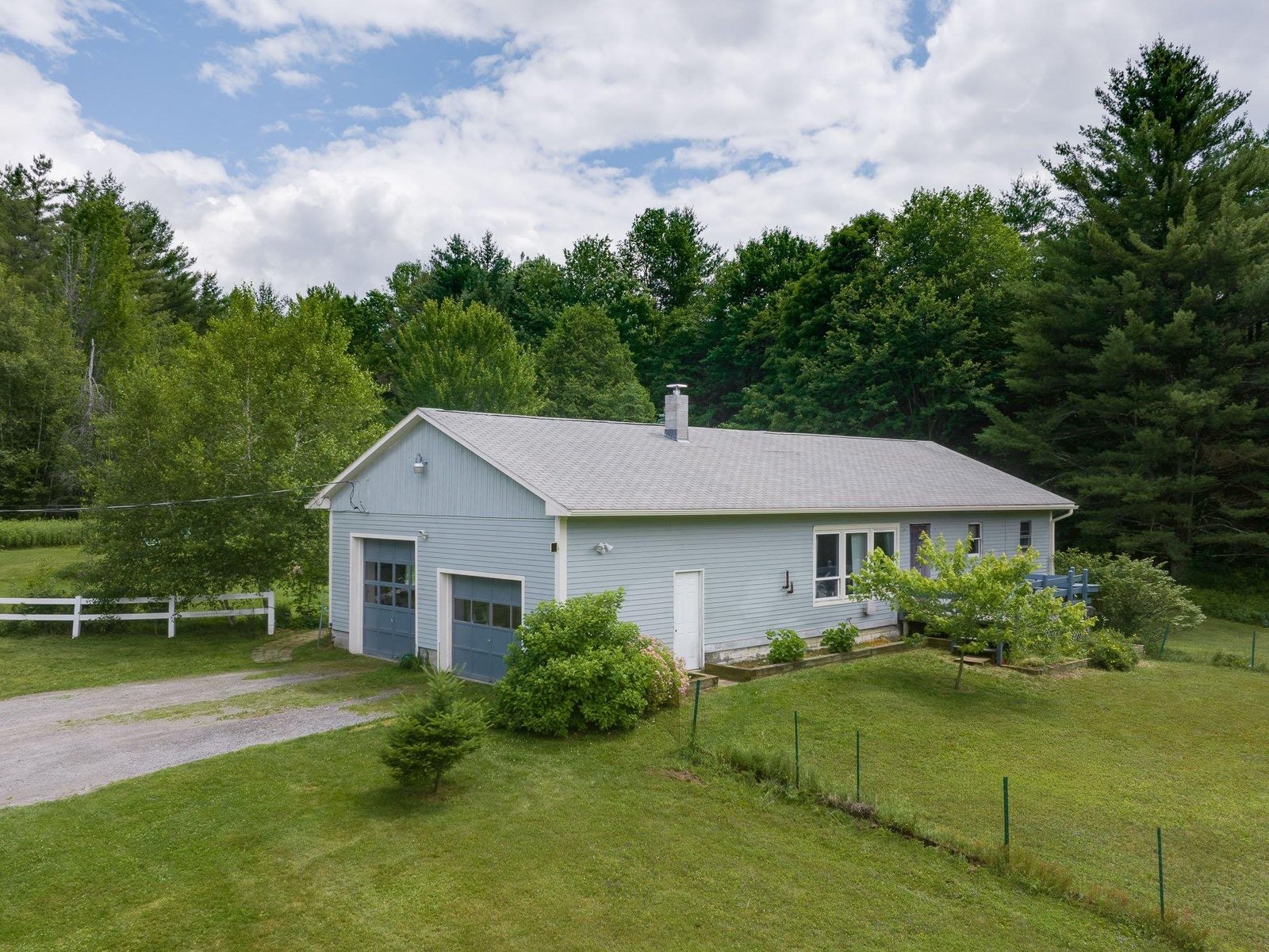 280 Center Road