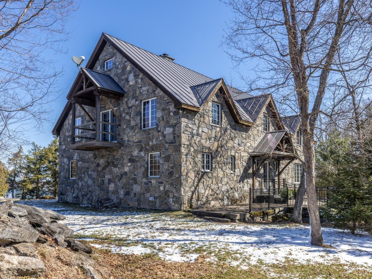280 Hawkins Bay Lane