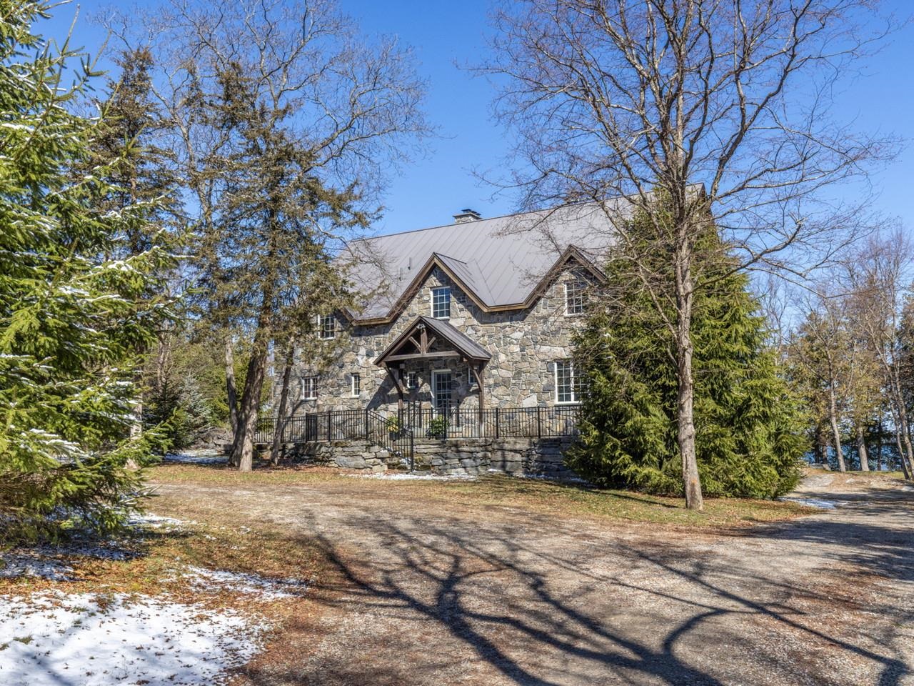 280 Hawkins Bay Lane