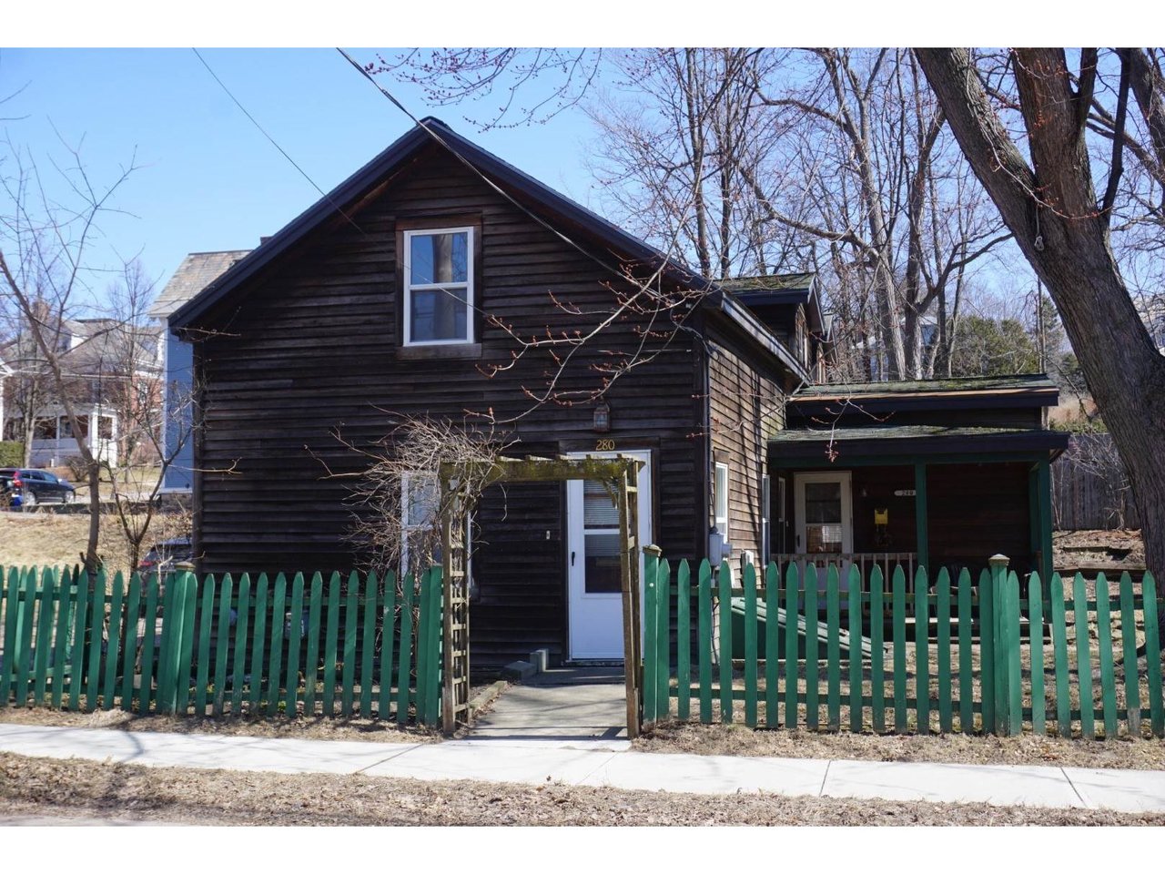 280 South Winooski Avenue