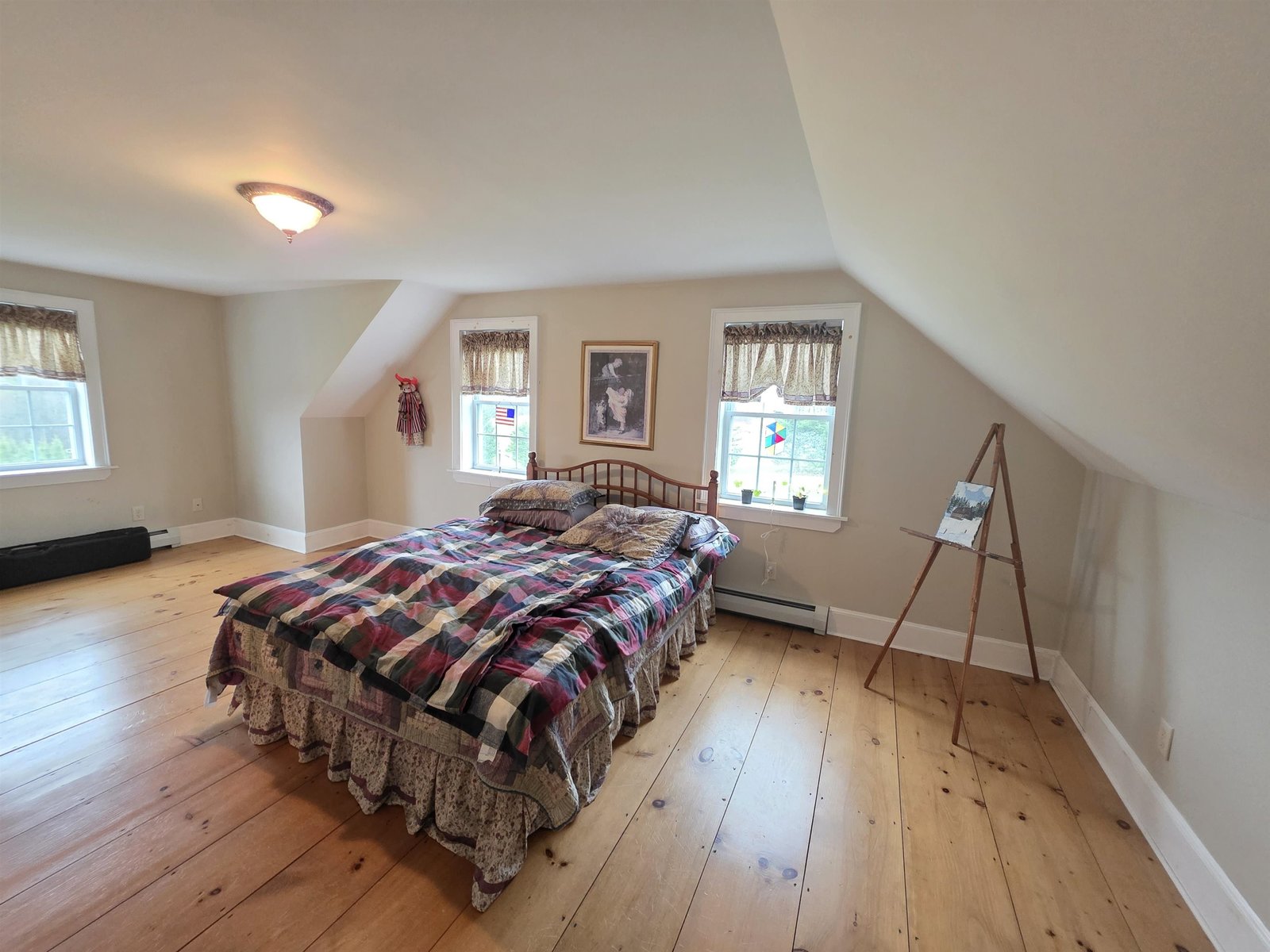 second level bedroom 2