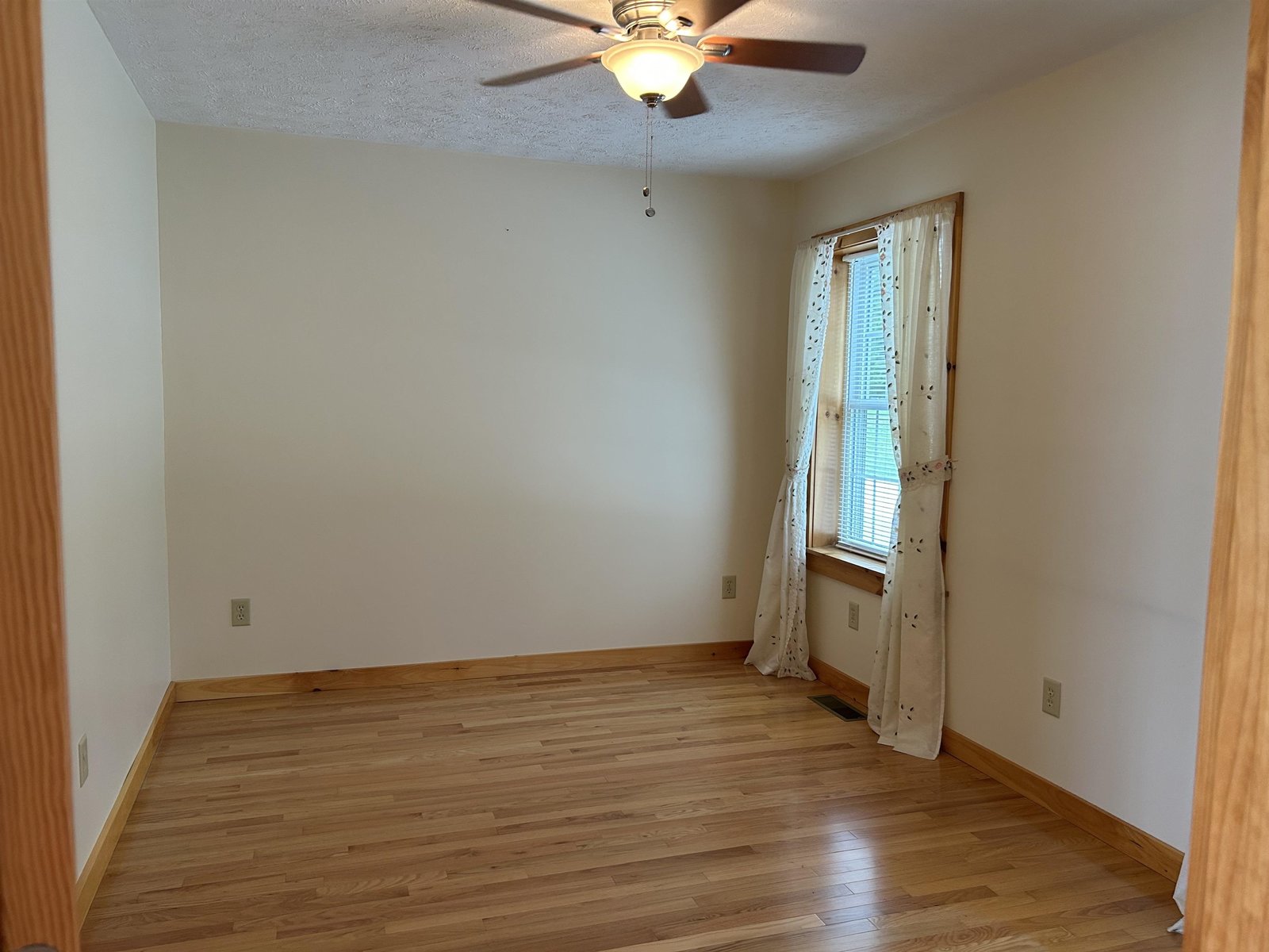1st floor bedroom w/ good closet space.