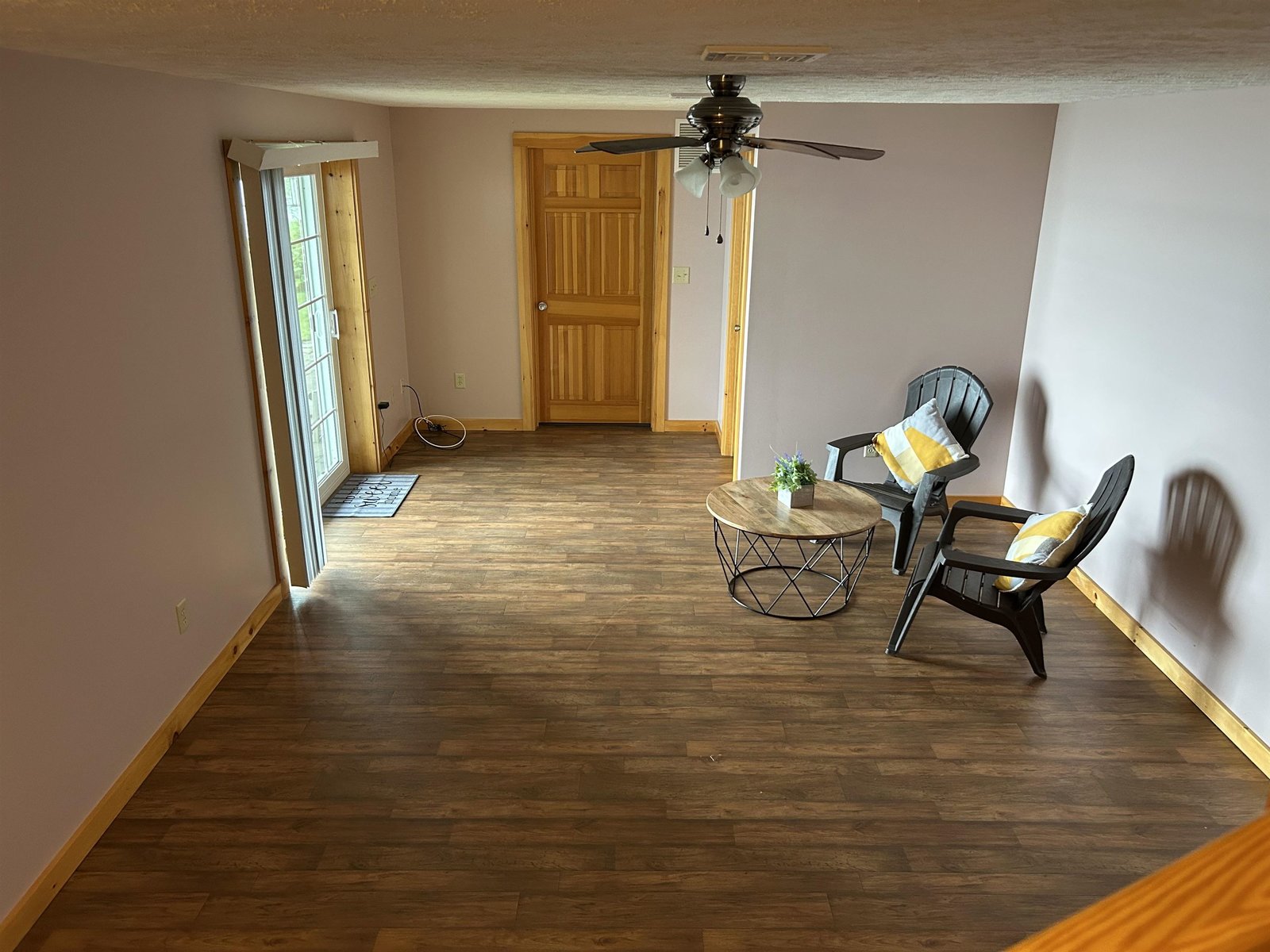 Walk out lower level w/ 1/2 bath.
