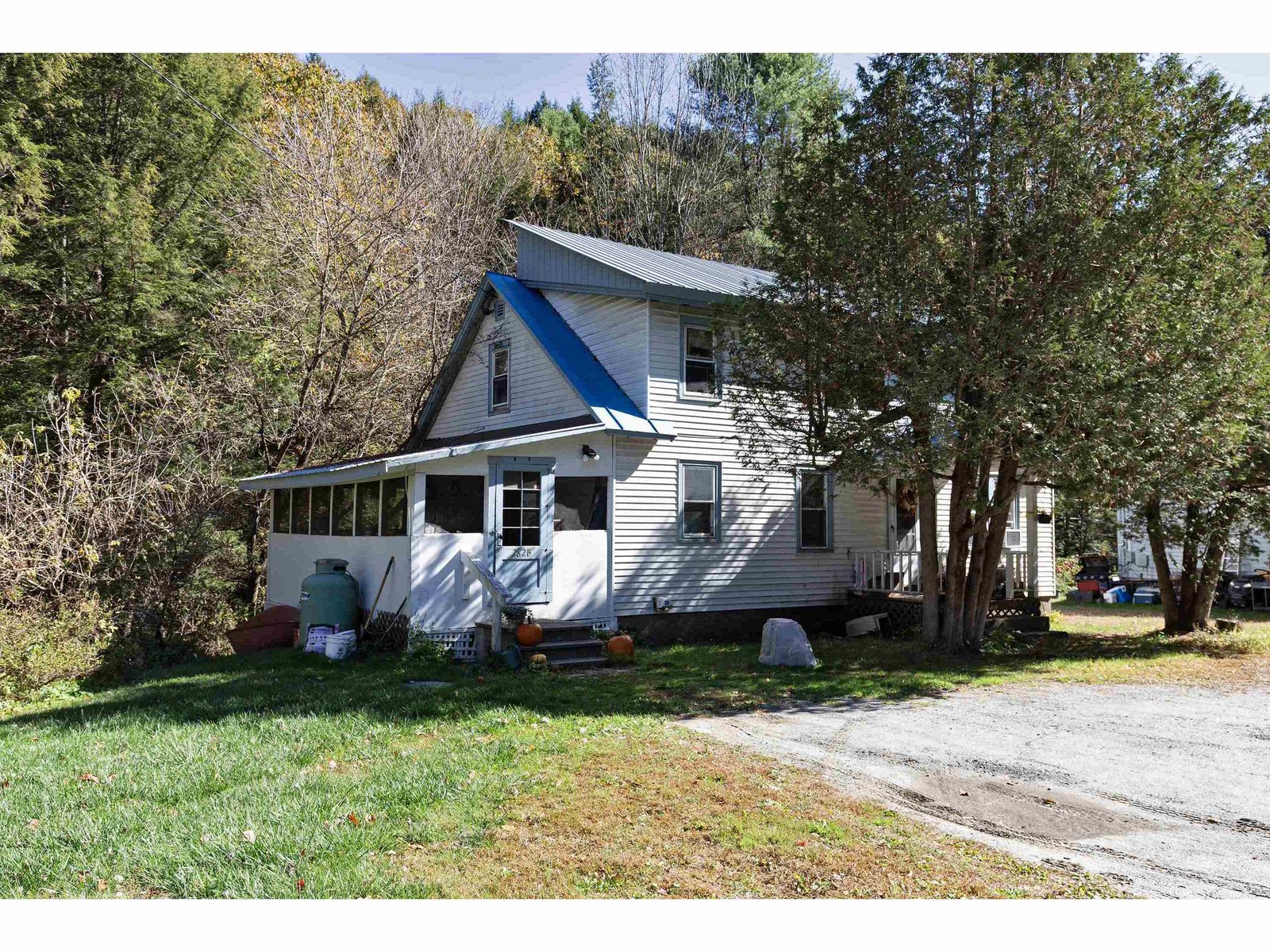 282 Skunk Hollow Road, Hartland