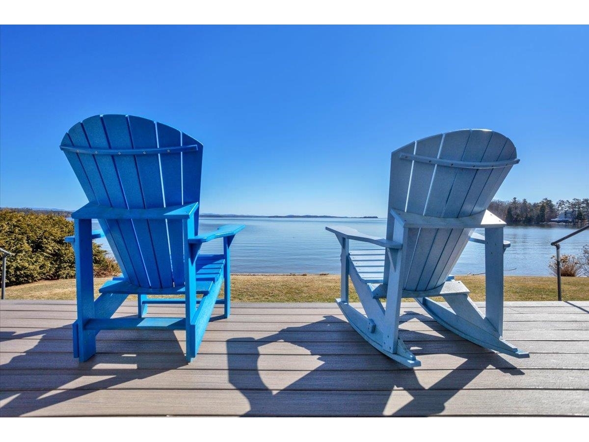 Beautiful south facing views!