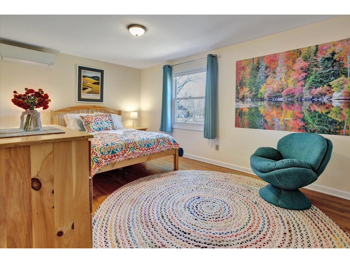 283 Appletree Point