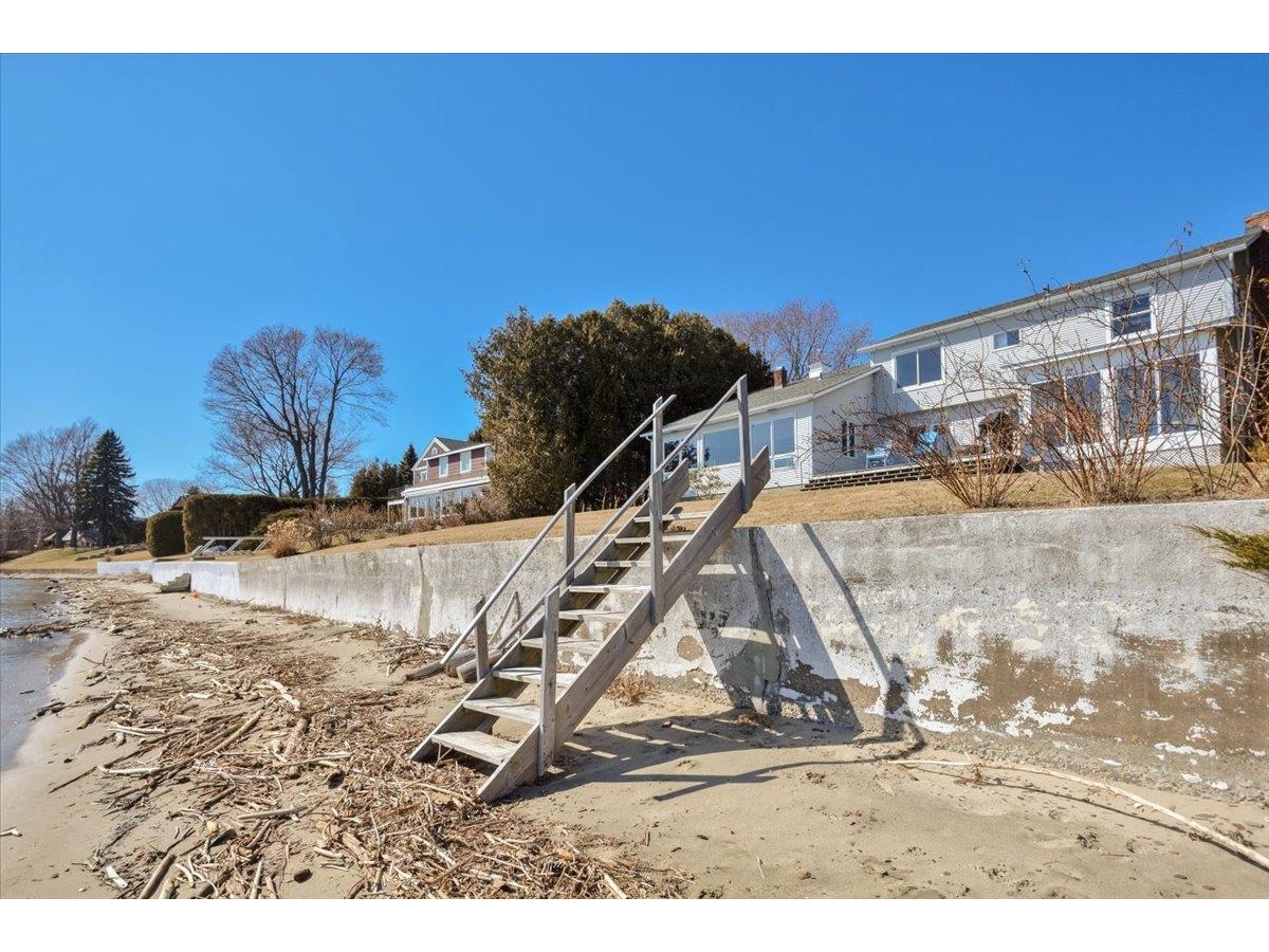 283 Appletree Point