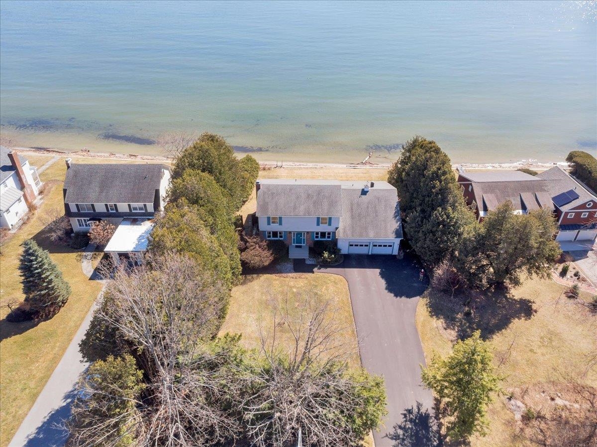 283 Appletree Point
