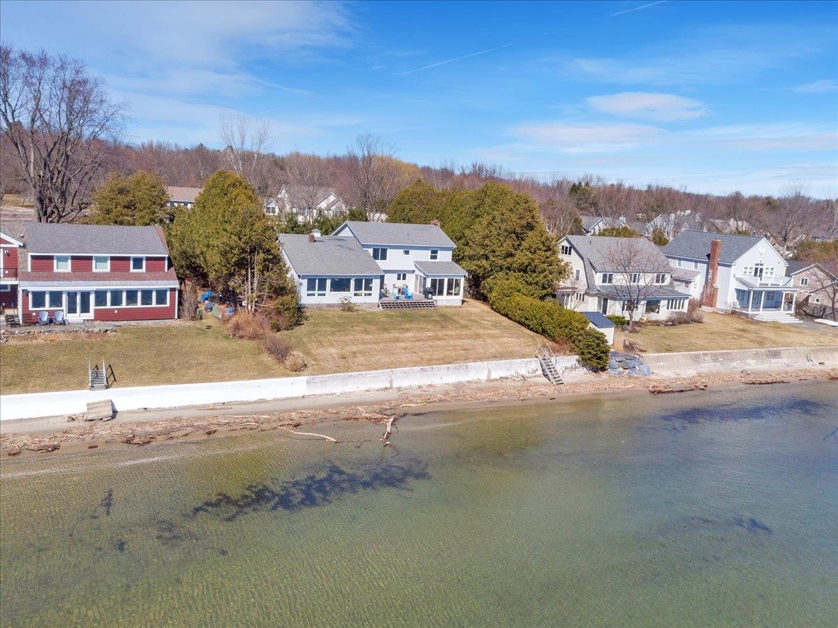 283 Appletree Point