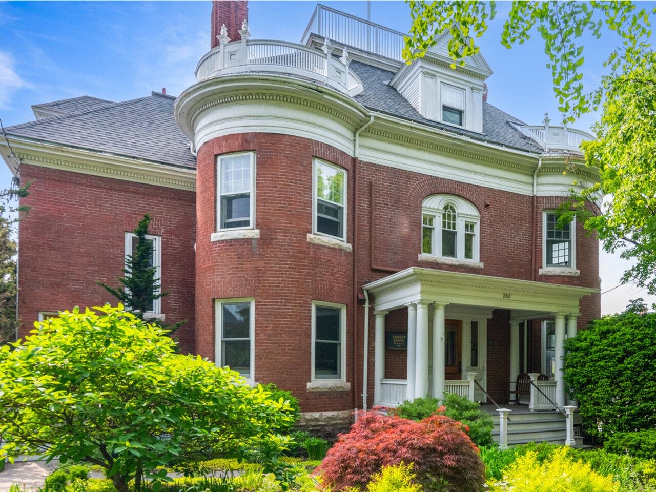 283 South Union Street, Burlington