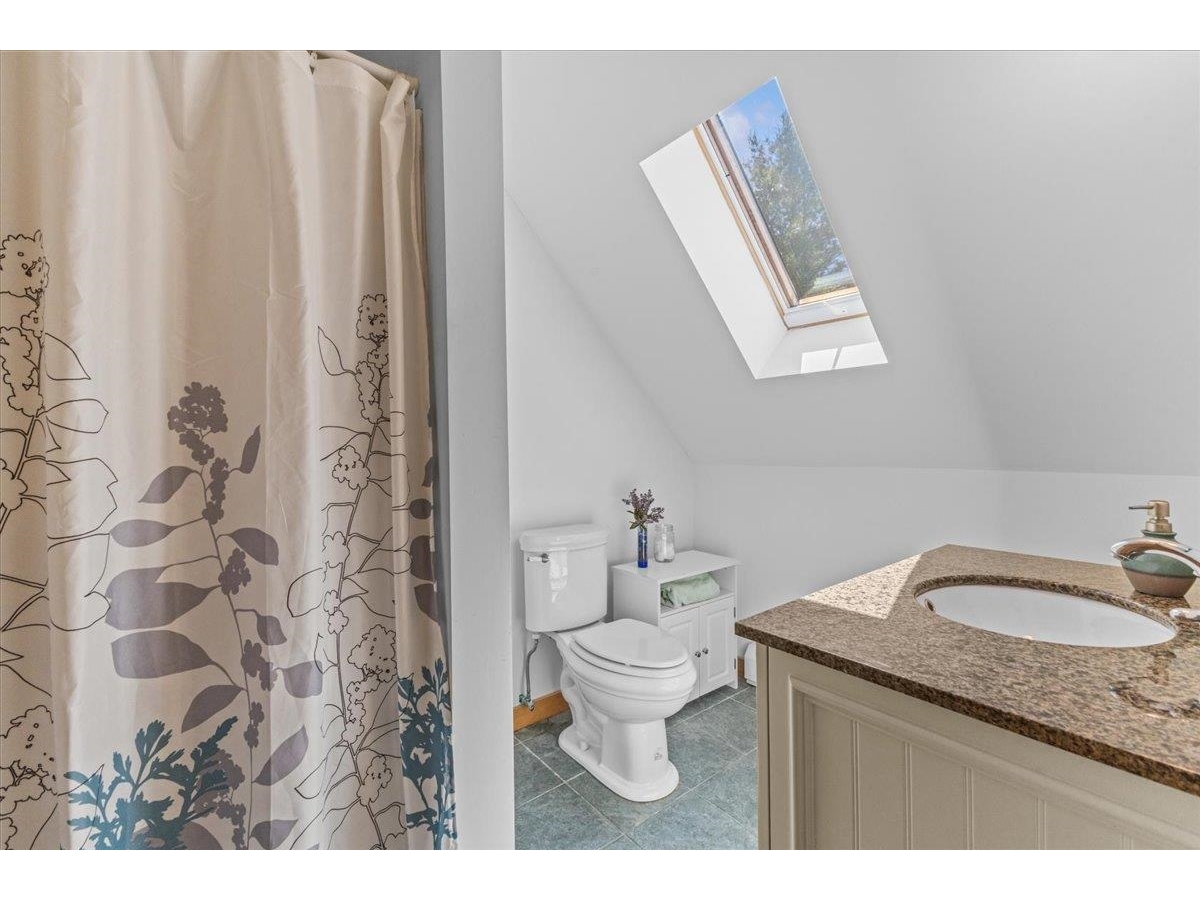 Upstairs Guest Bath