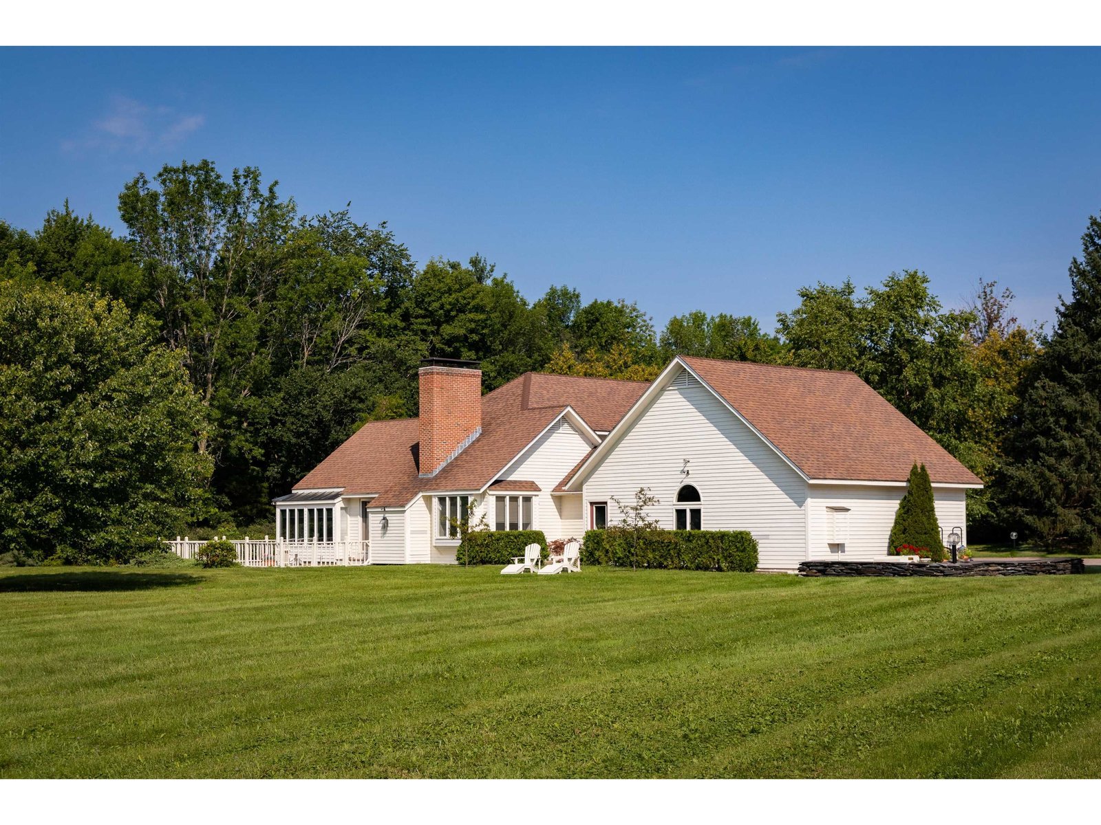 286 Governors Lane