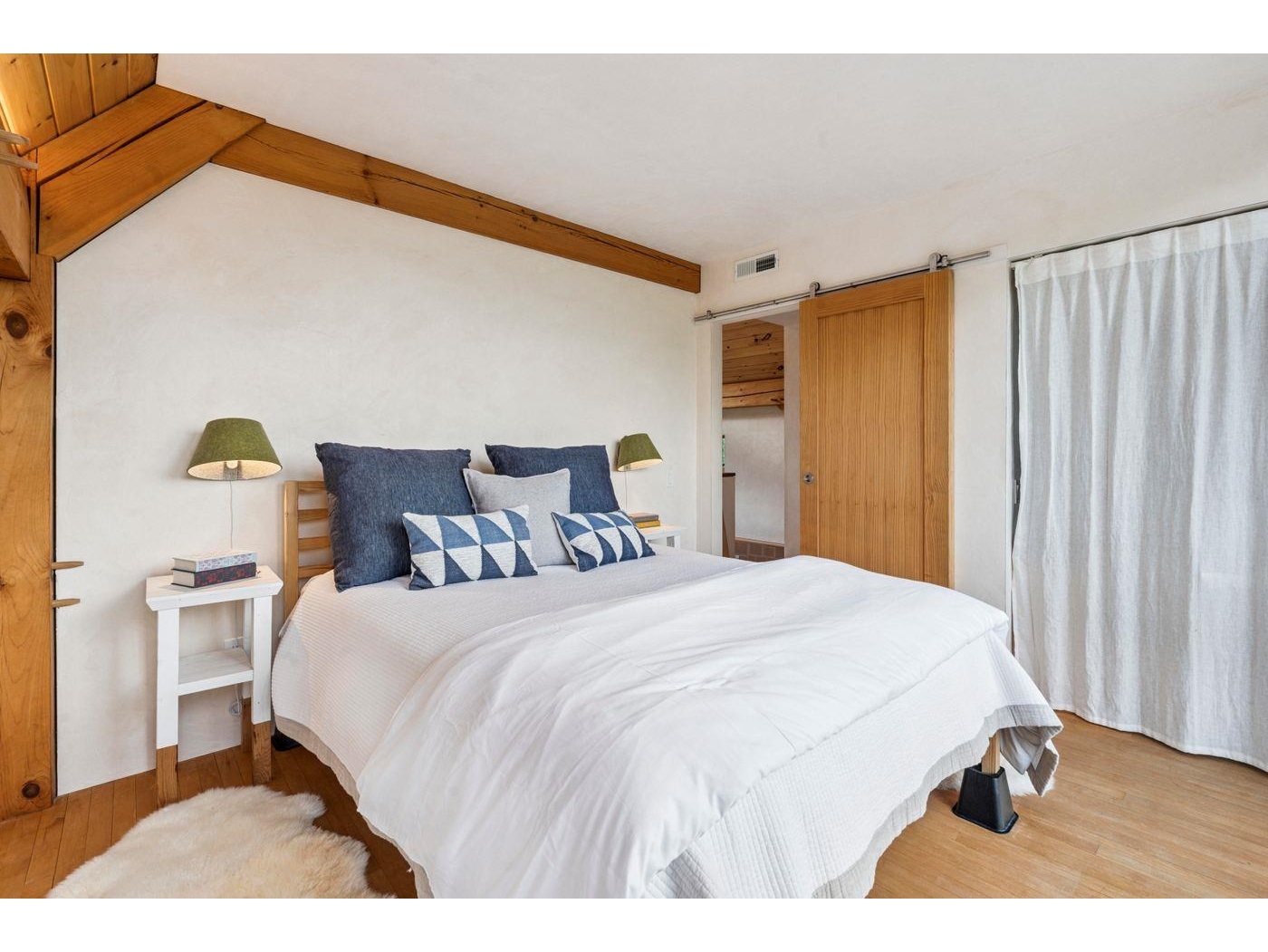 2864 Stowe Hollow Road