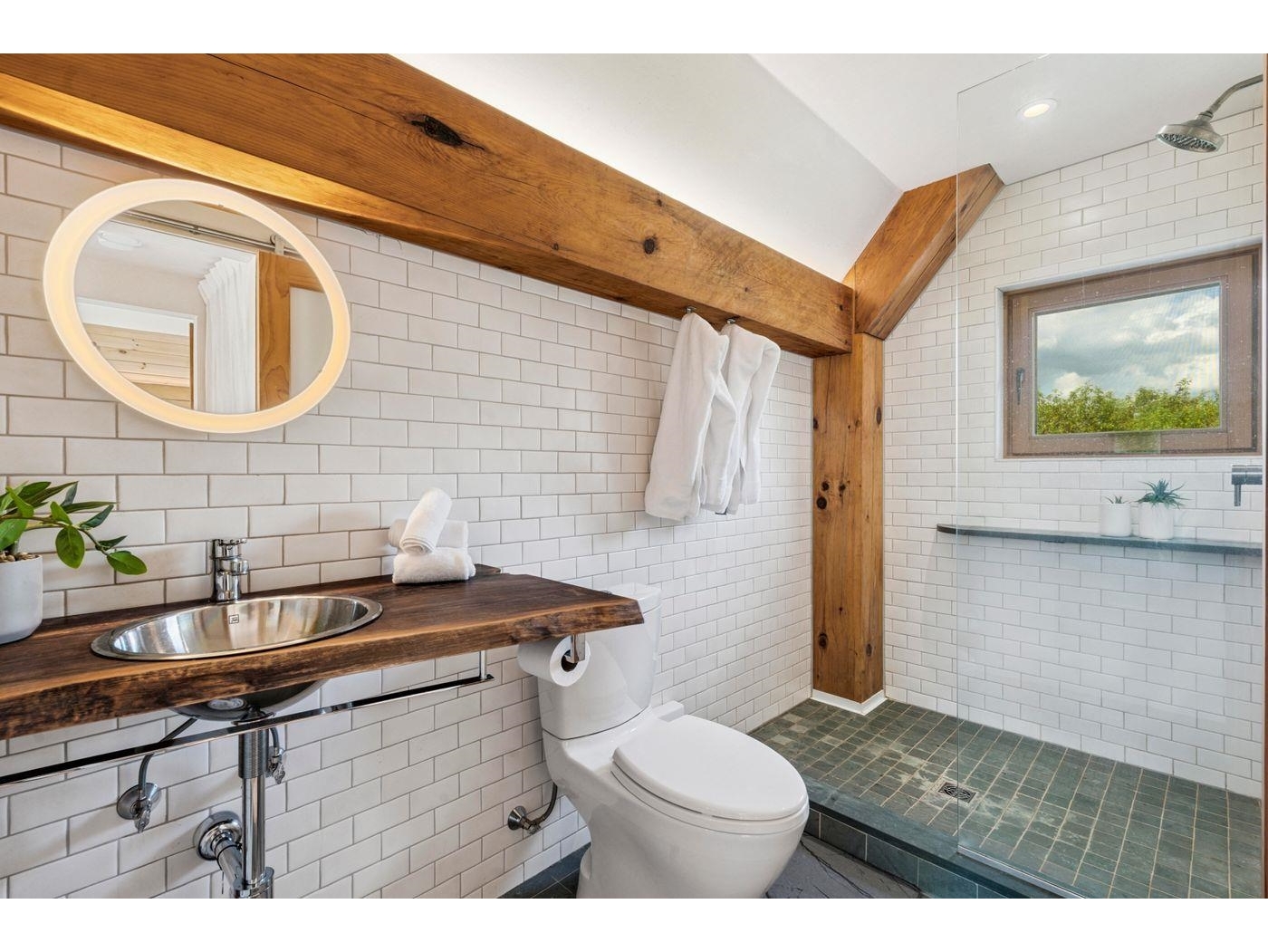 2864 Stowe Hollow Road