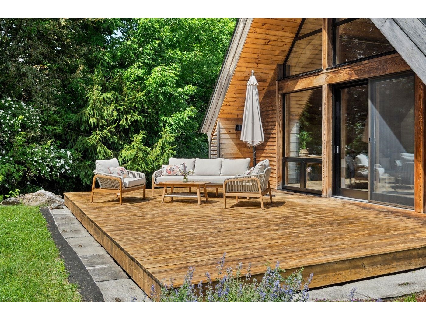 2864 Stowe Hollow Road