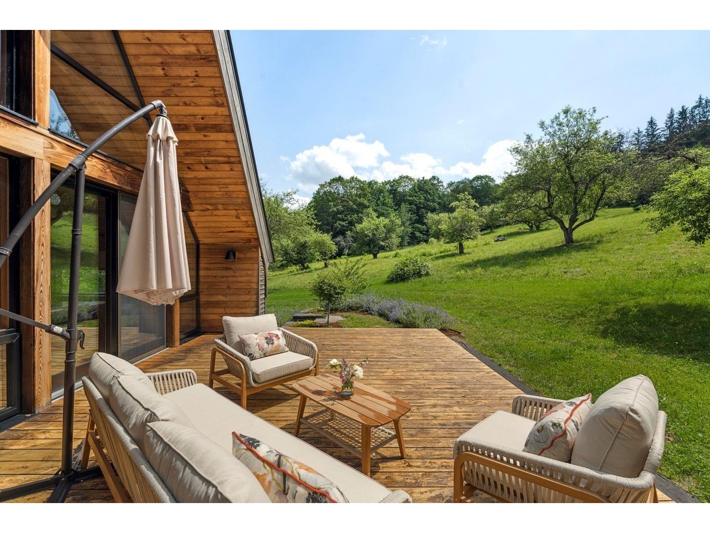 2864 Stowe Hollow Road