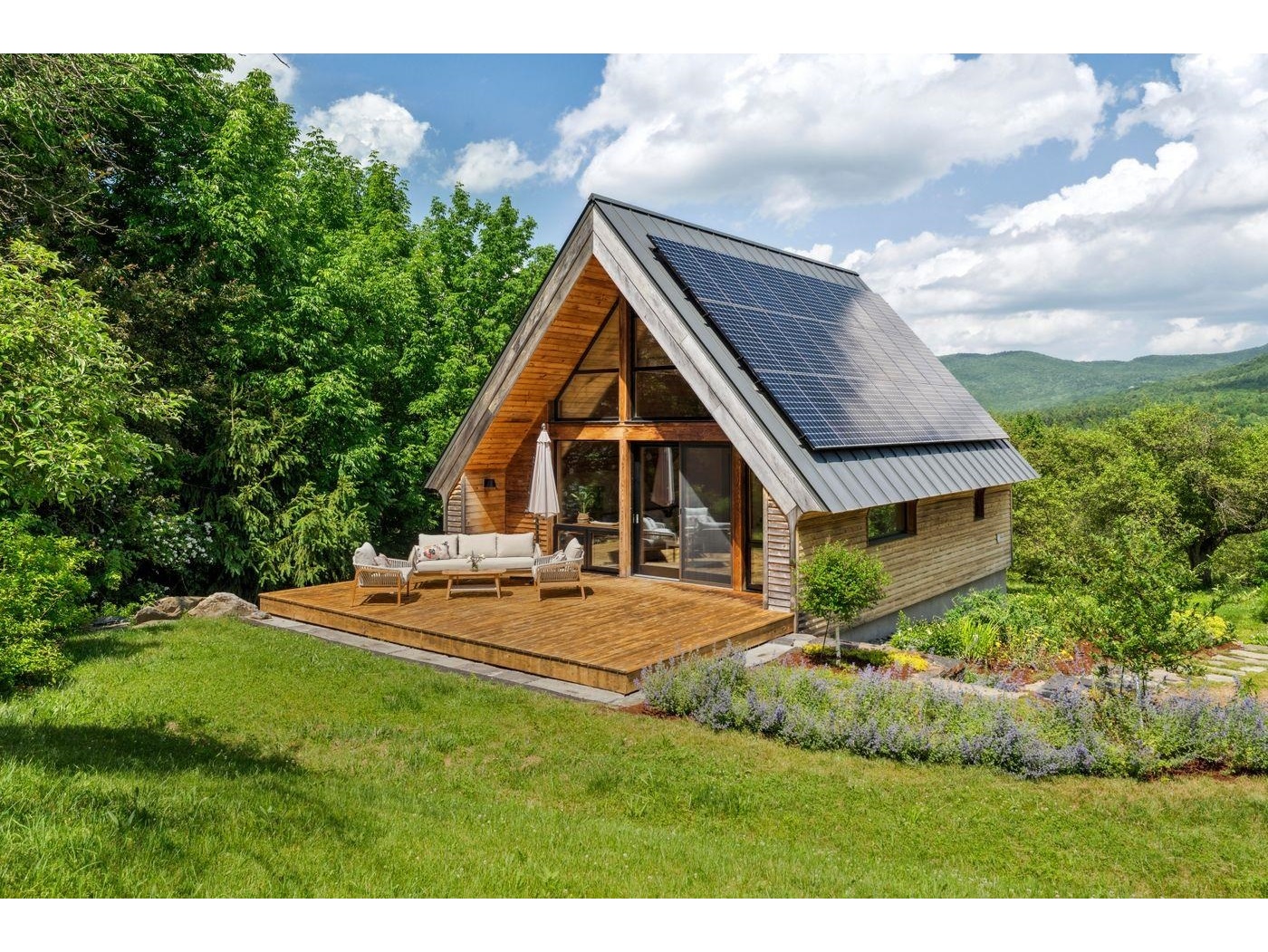 2864 Stowe Hollow Road