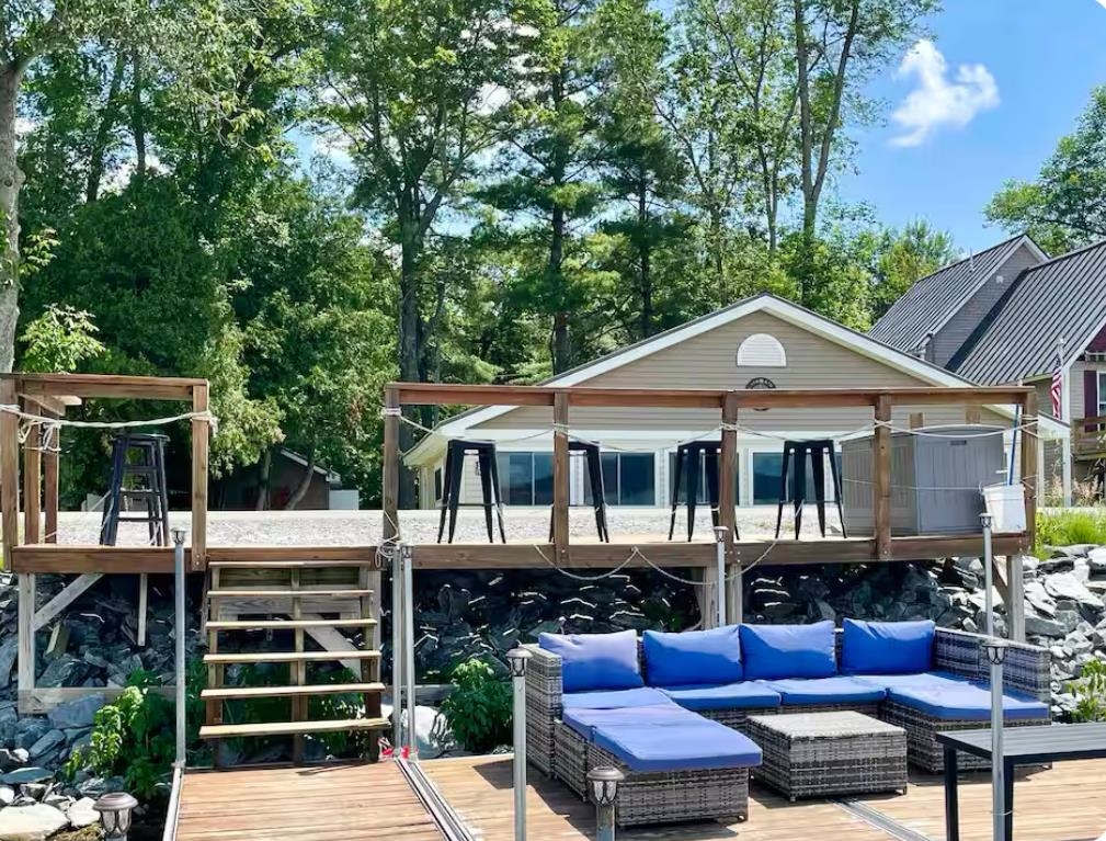 287 Dewing Road