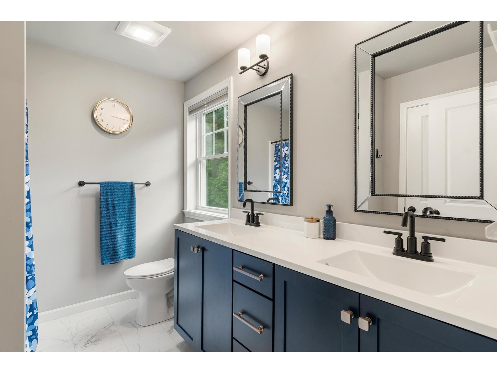 2nd Floor: Primary Ensuite Full Bathroom