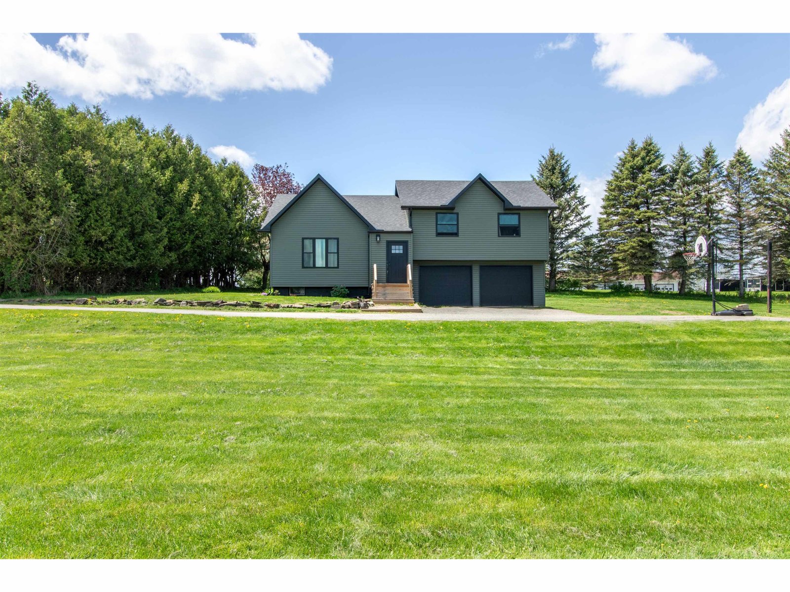 287 Lakeview Drive