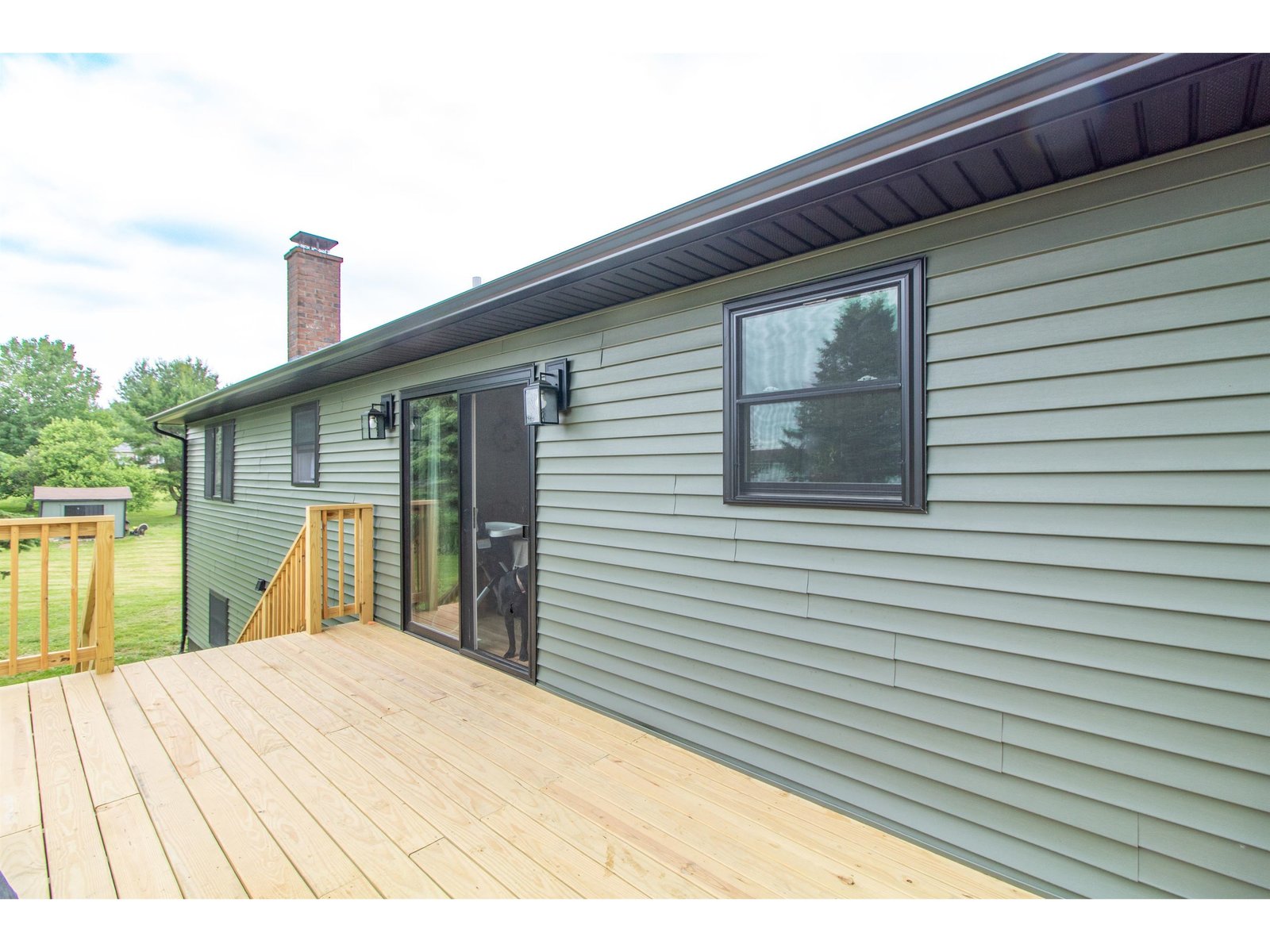 287 Lakeview Drive