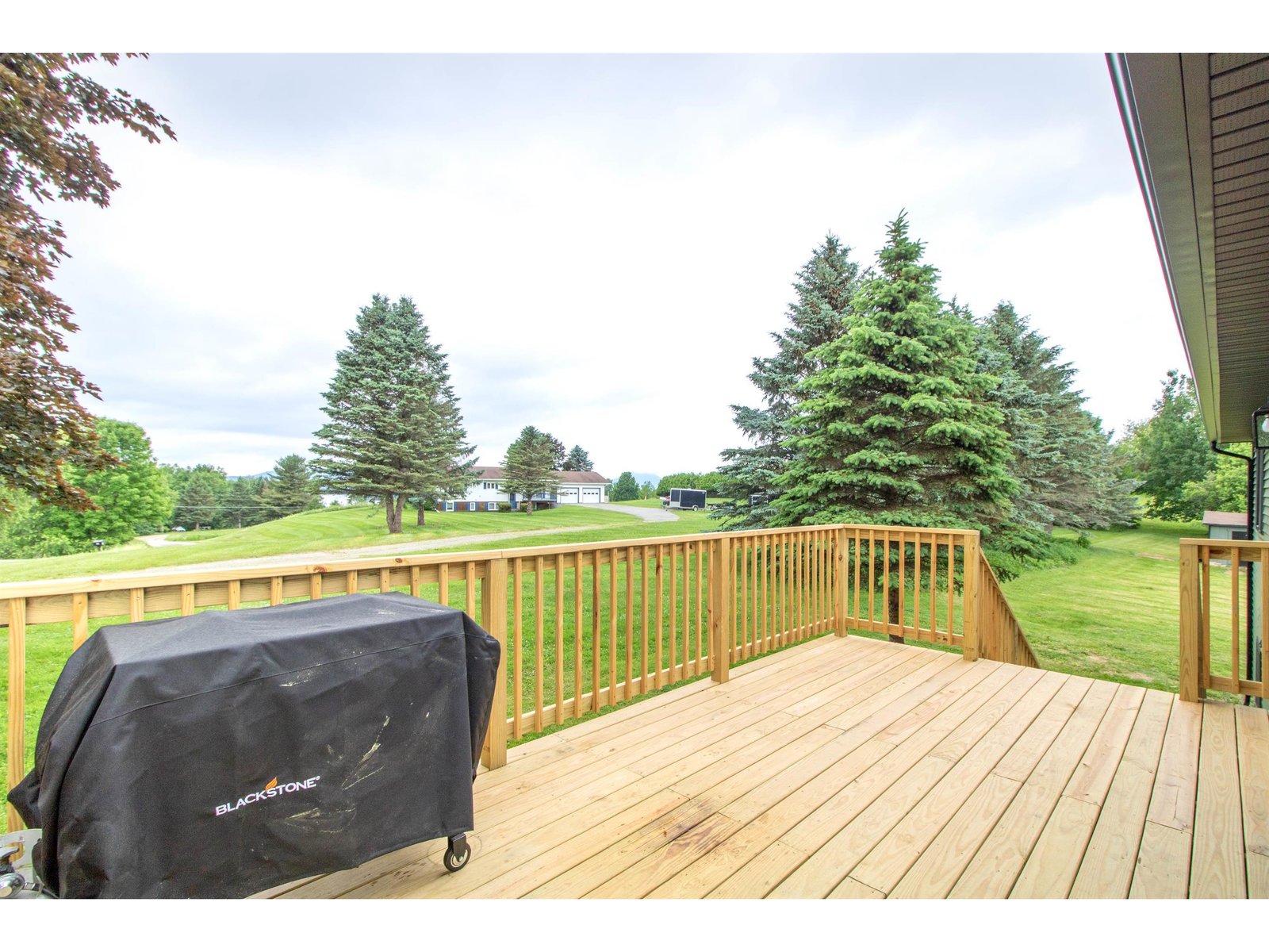 287 Lakeview Drive