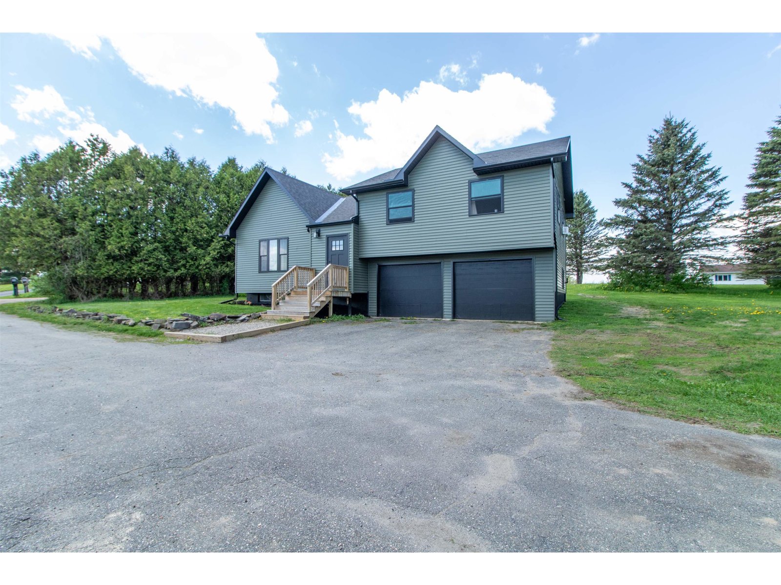 287 Lakeview Drive
