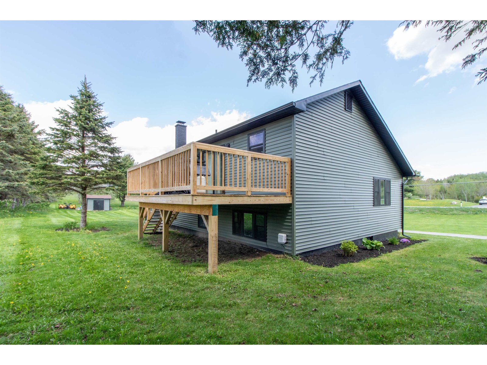 287 Lakeview Drive