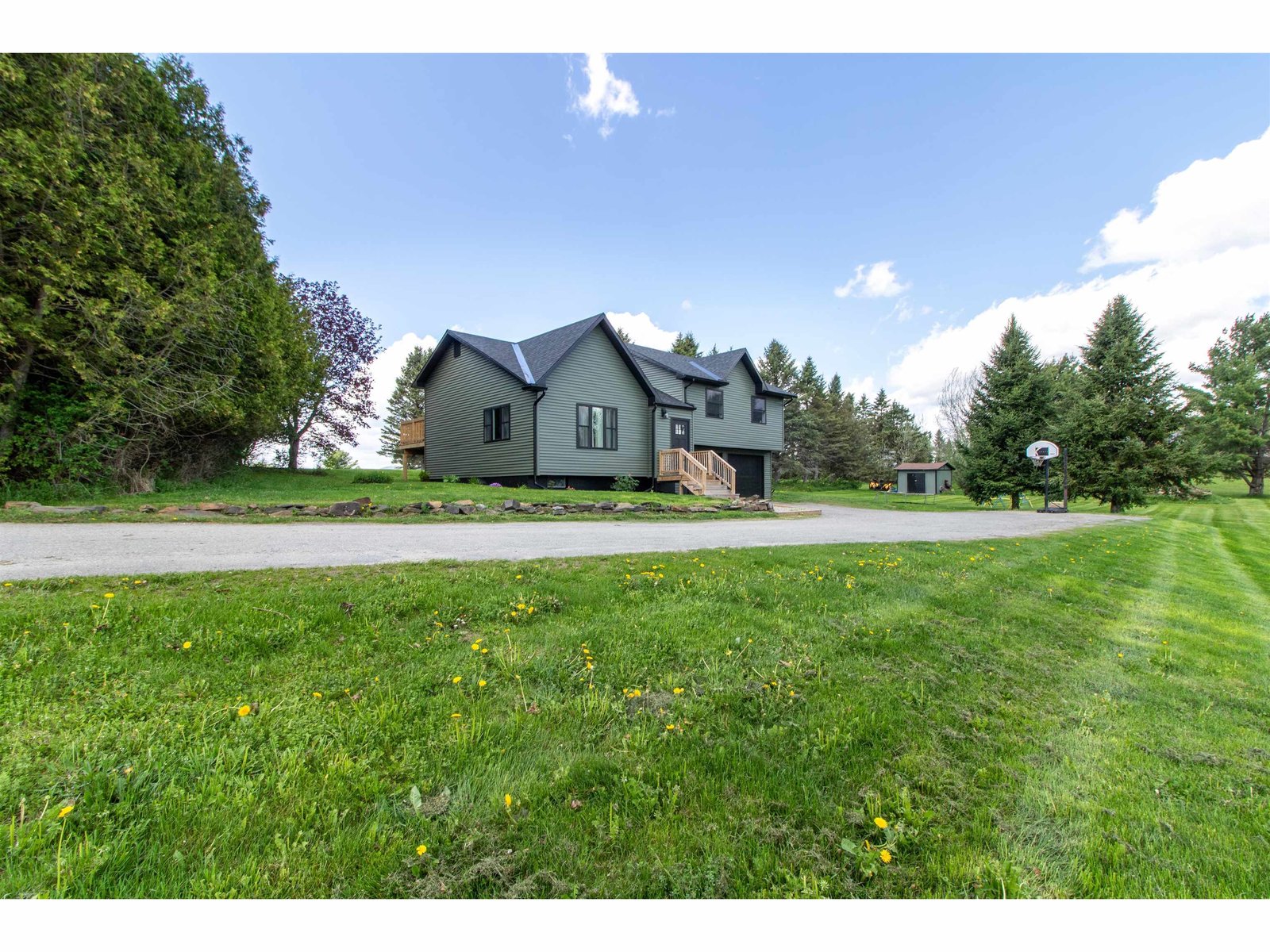 287 Lakeview Drive