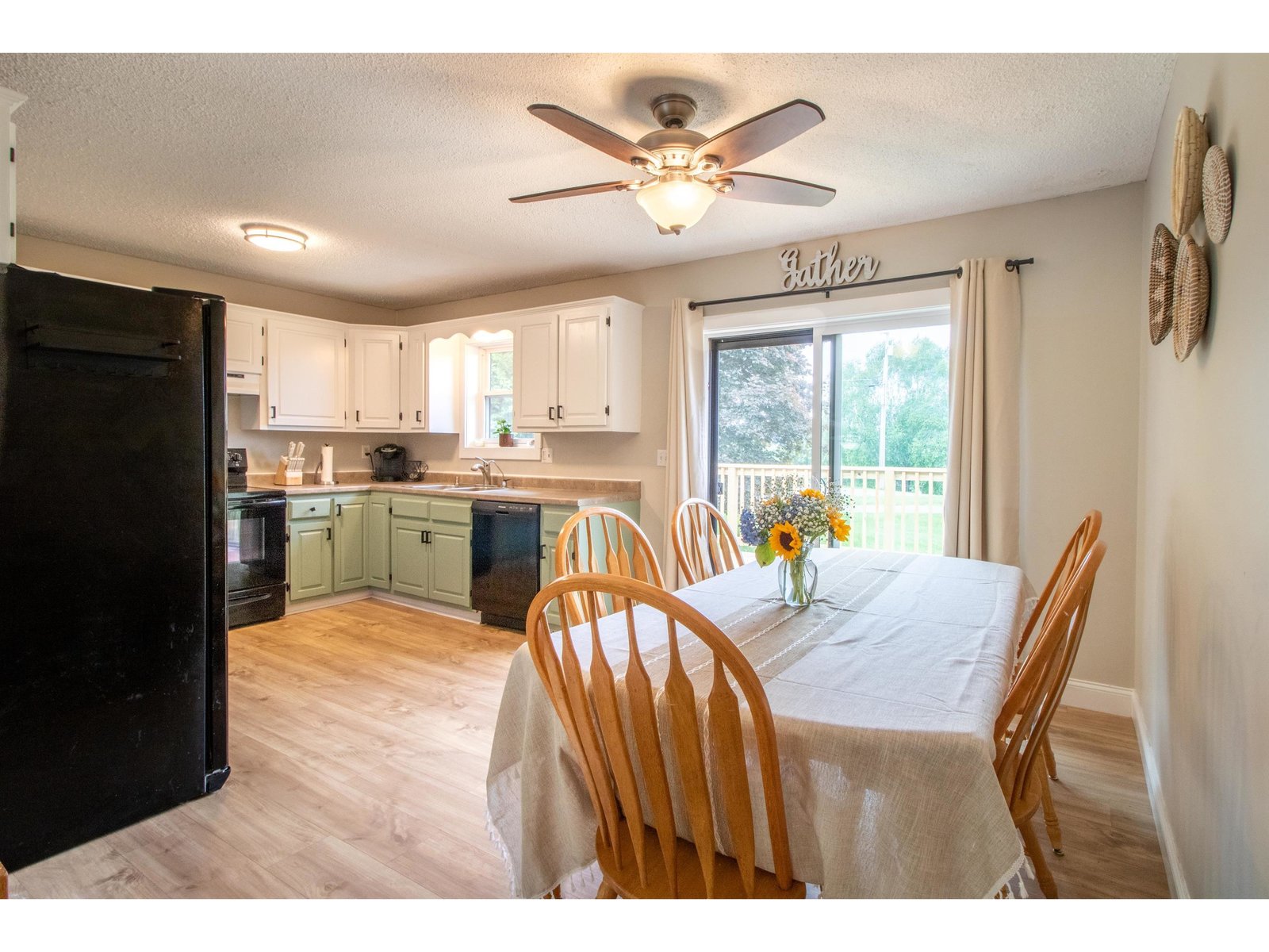 287 Lakeview Drive