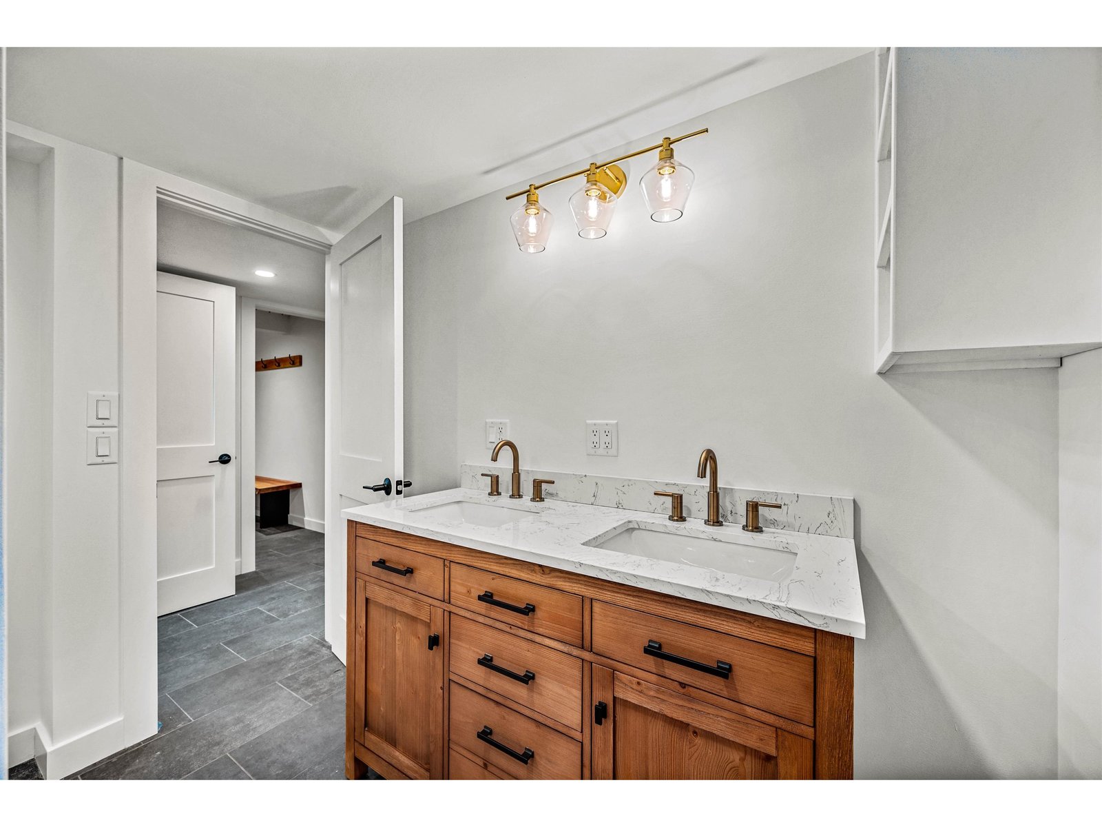 2878 German Flats