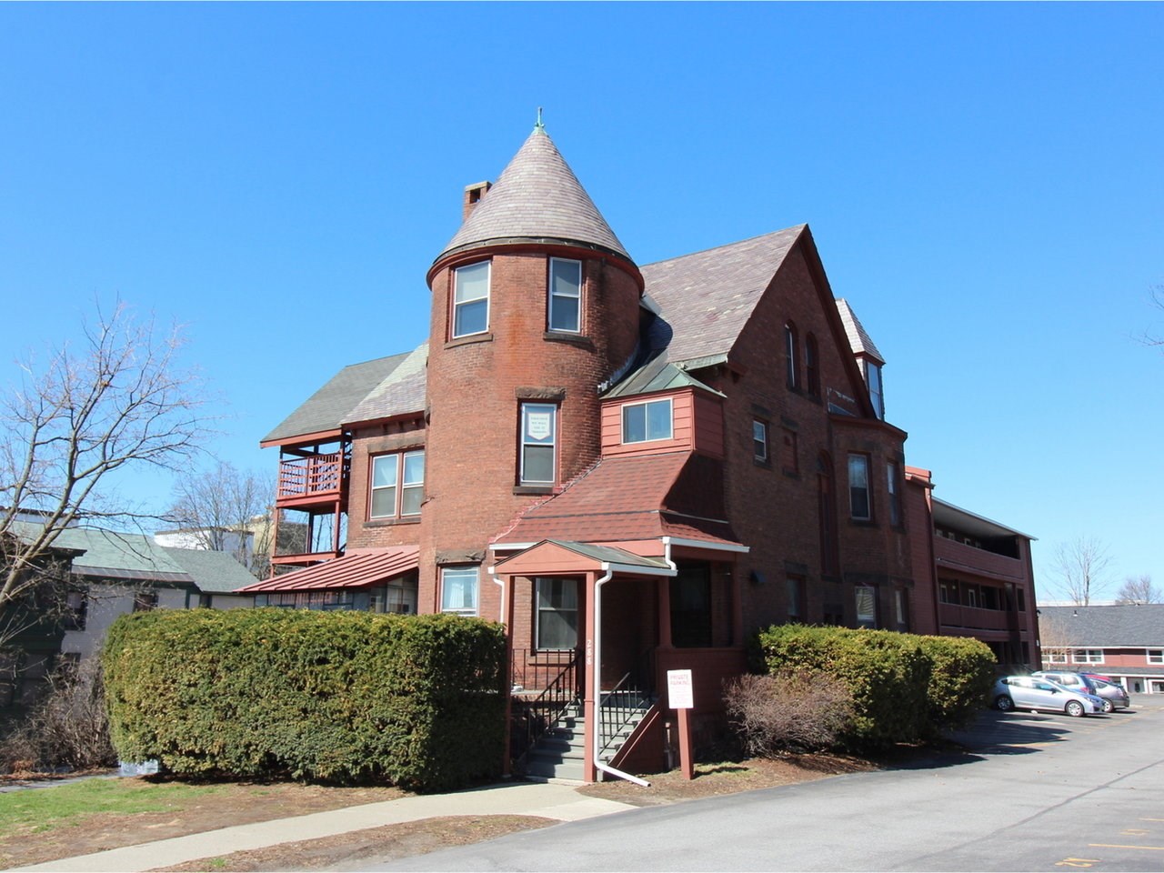 288 Main Street, Unit 5B
