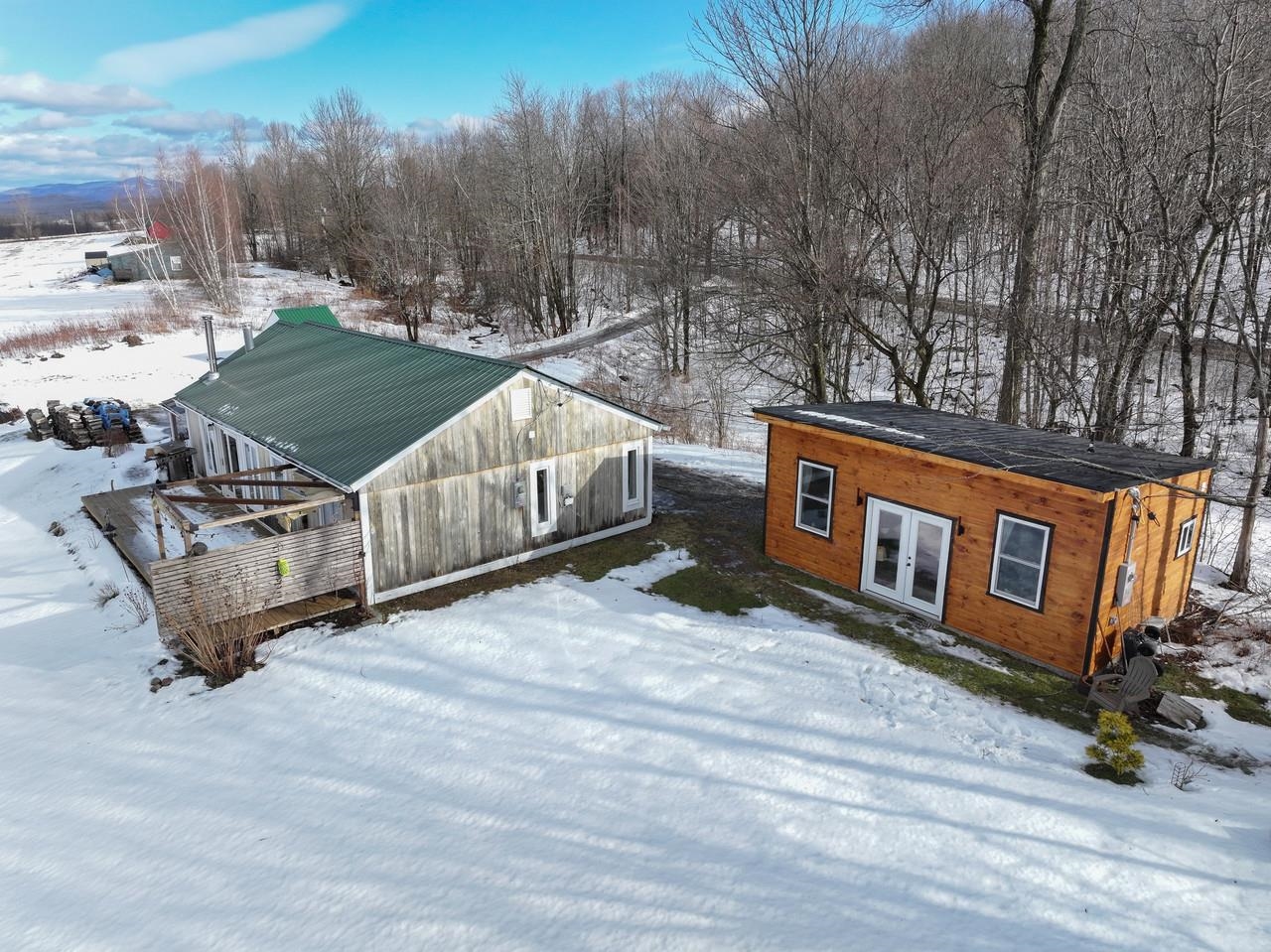 2882 Perley Road