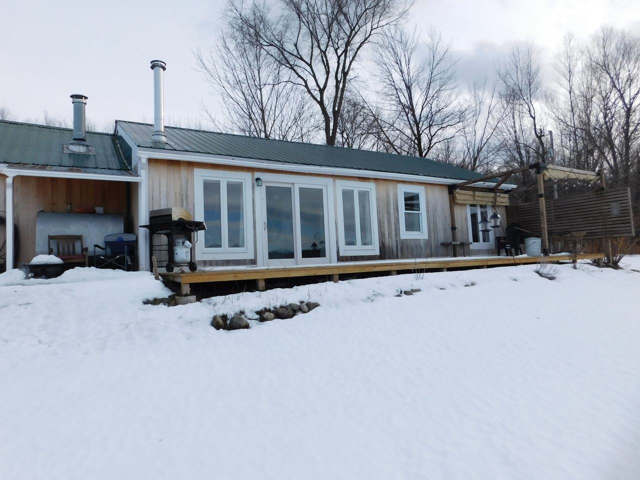 2882 Perley Road