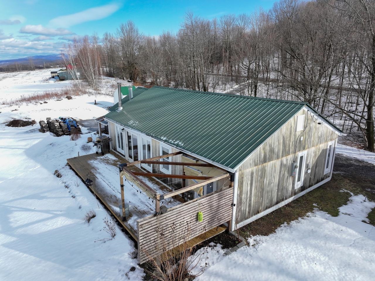 2882 Perley Road