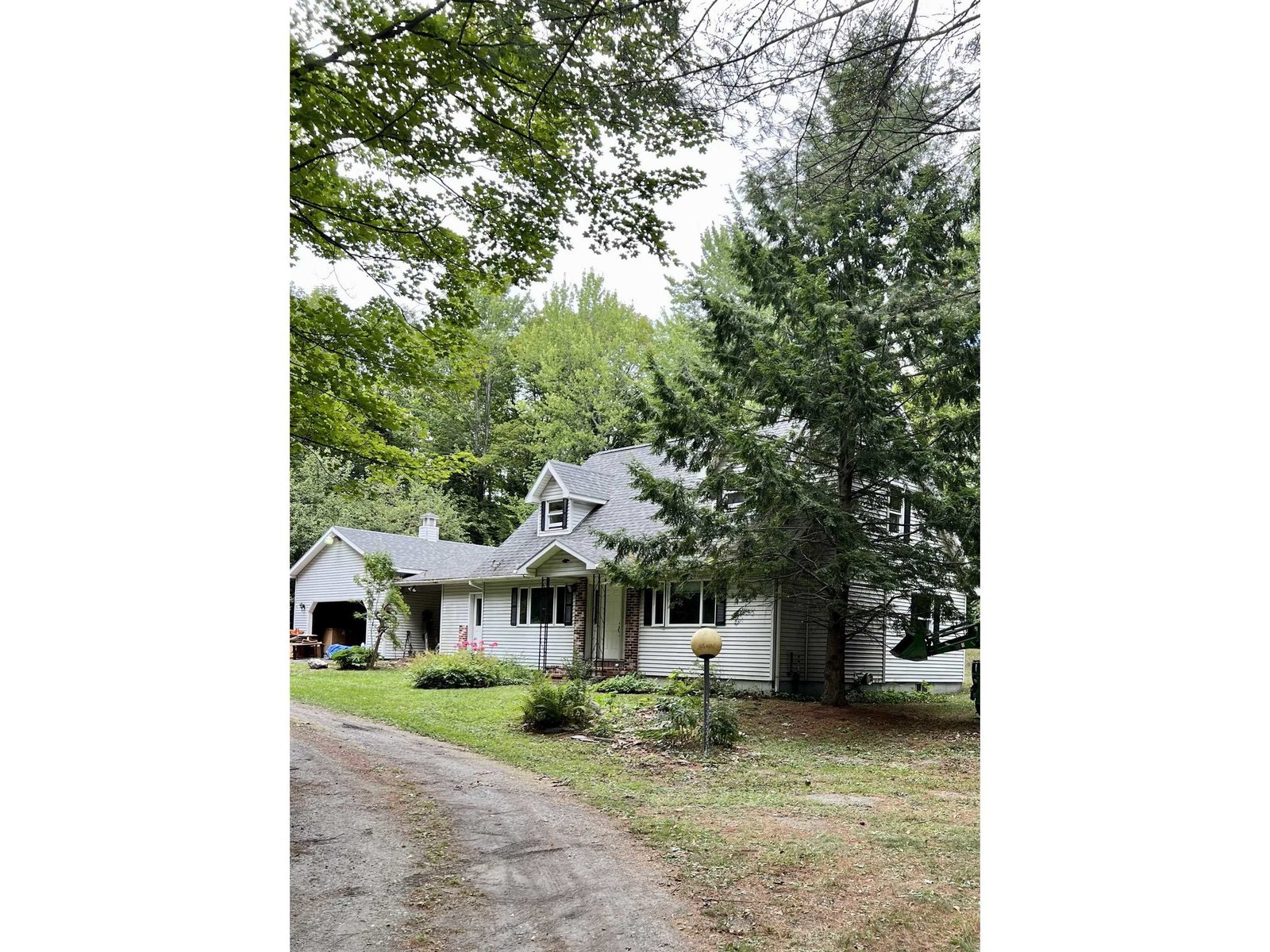 289 Middle Road