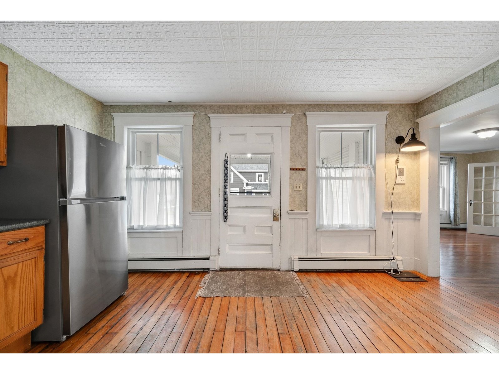 Doorway to screened in porch
