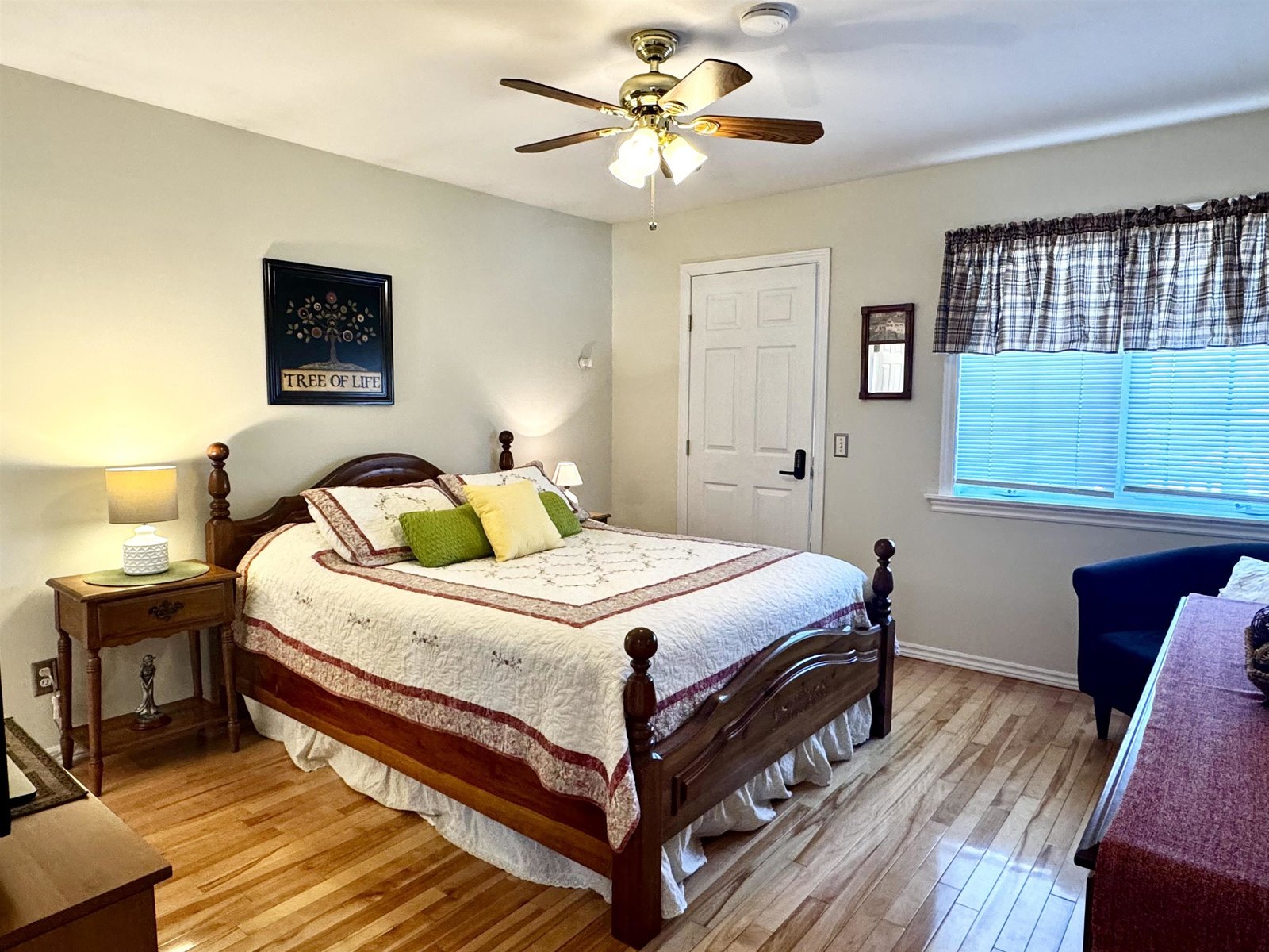 Main Quarters - 2nd Level Bedroom