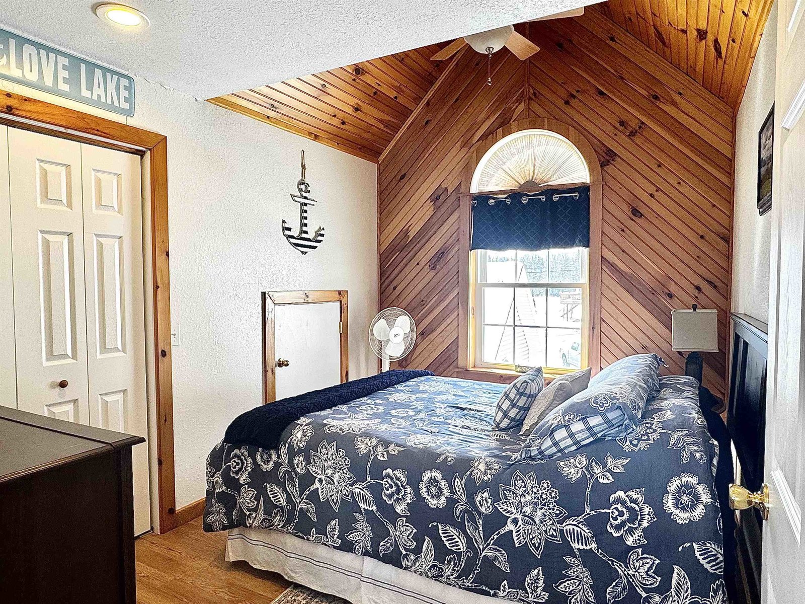 Suite 2 - Guest Room