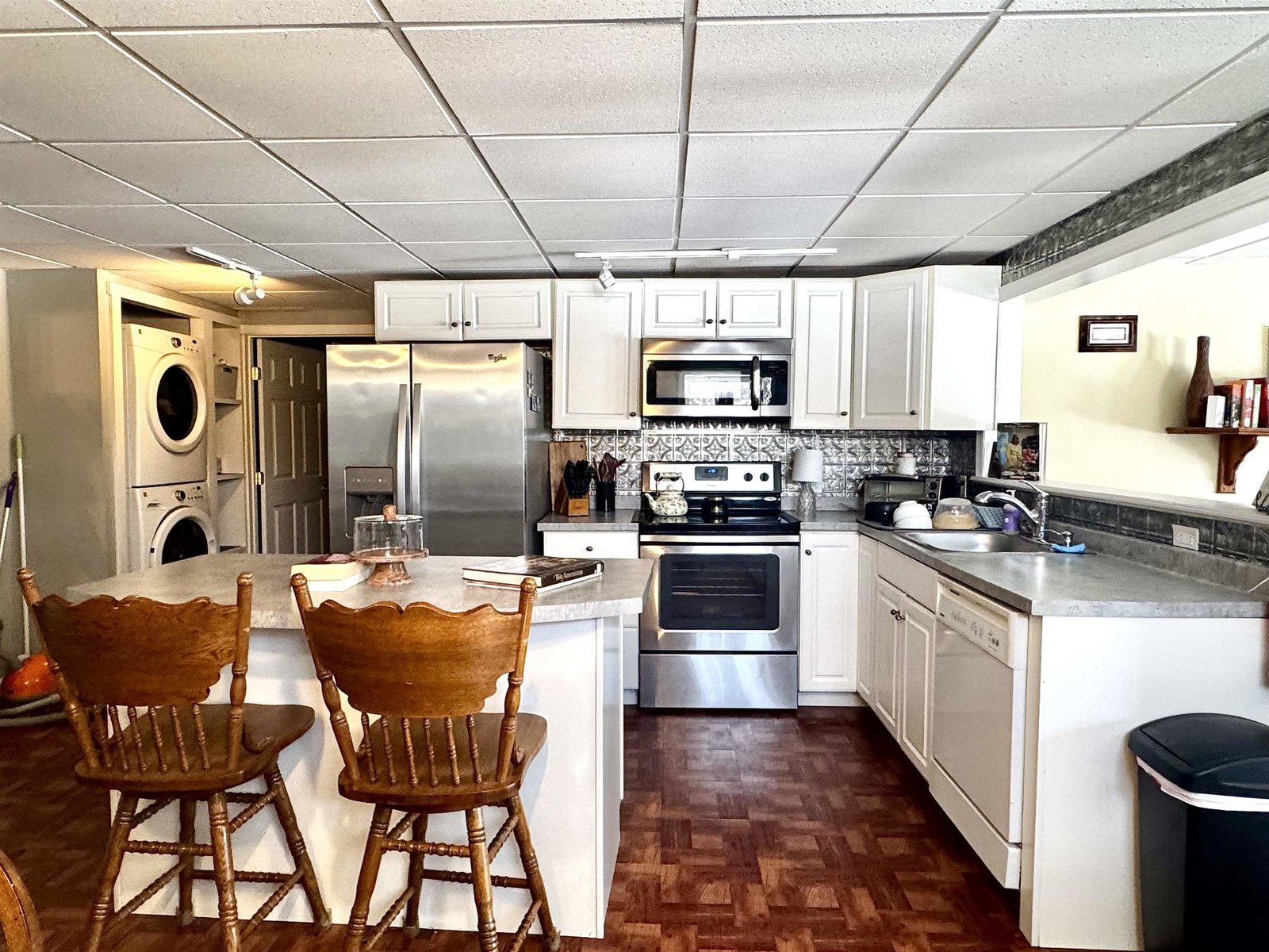 Suite 3 - Kitchen
