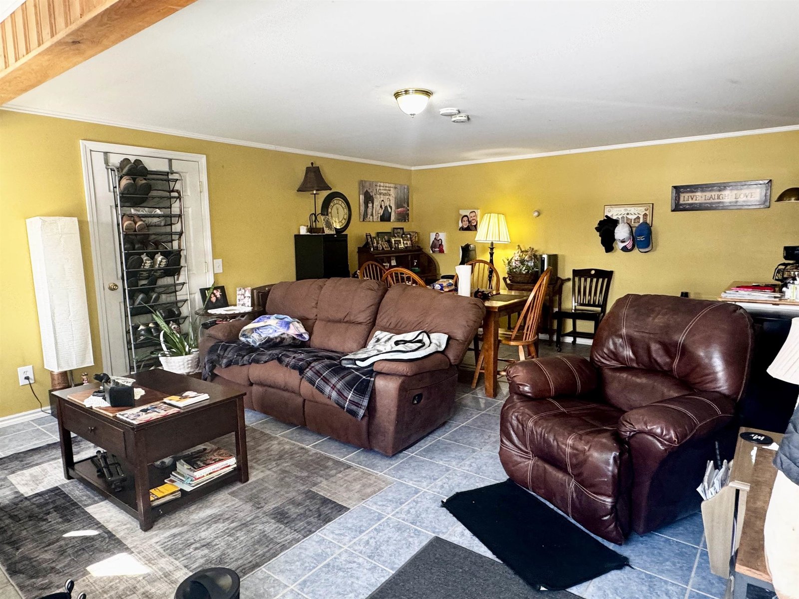 Suite 4 - Living Area
