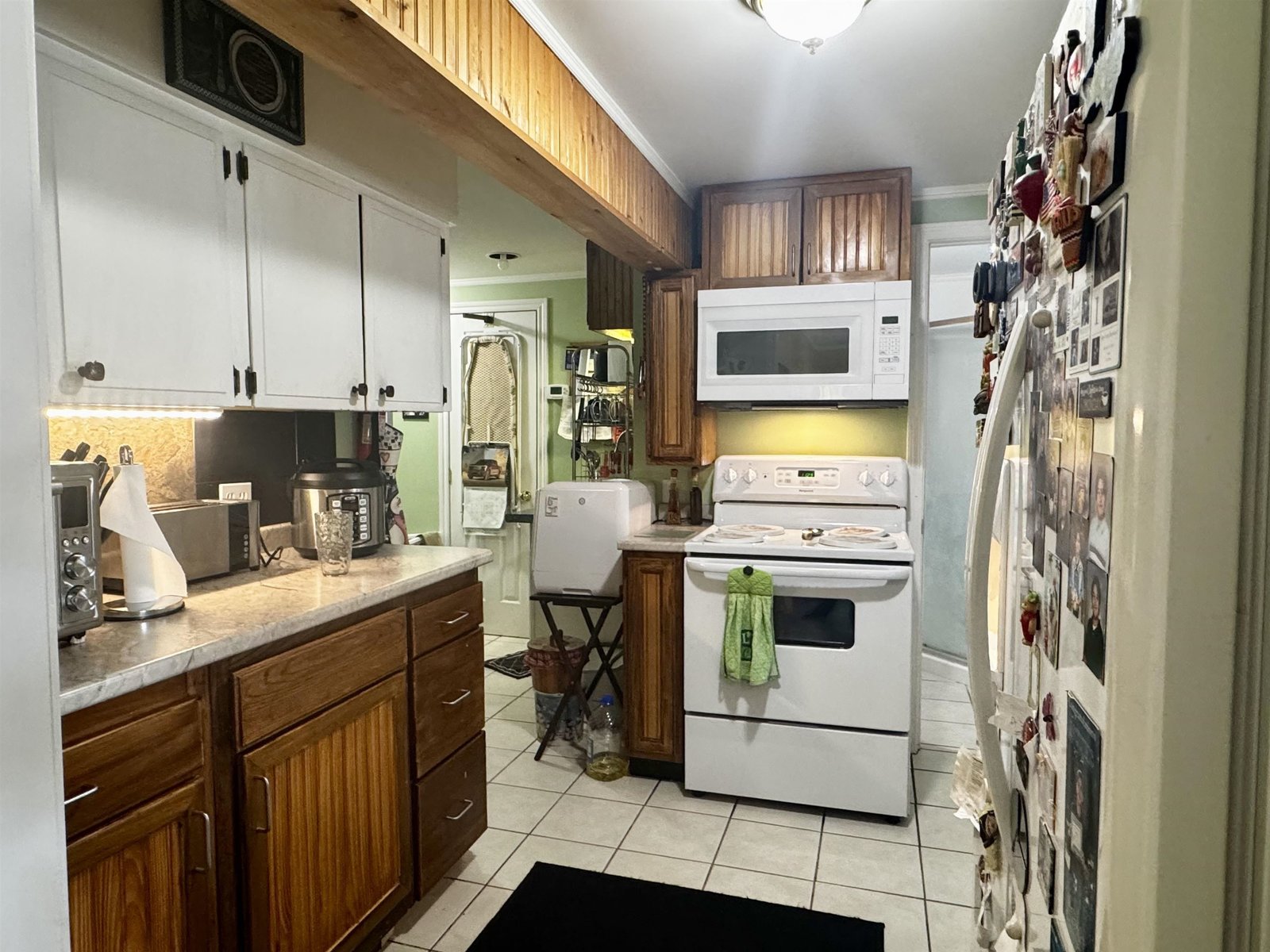 Suite 4 - Kitchen