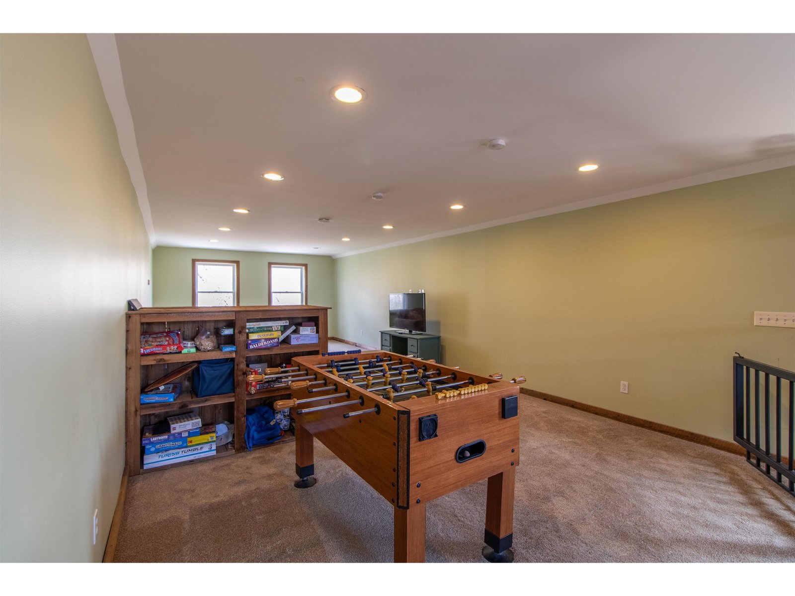 second floor full bath